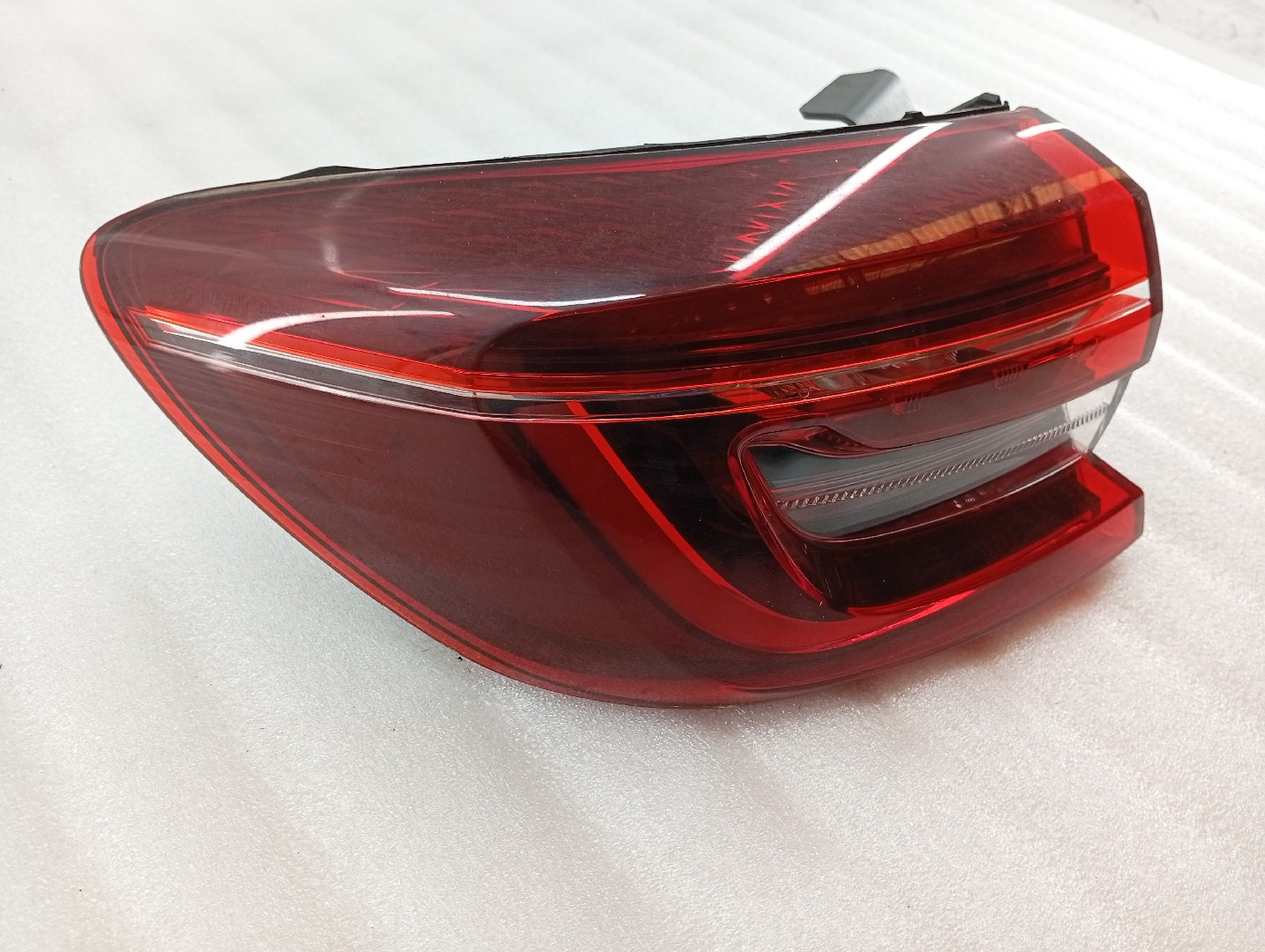 Farolim Stop Esquerdo RENAULT CLIO V (BF_) | 19 -  Imagem-1