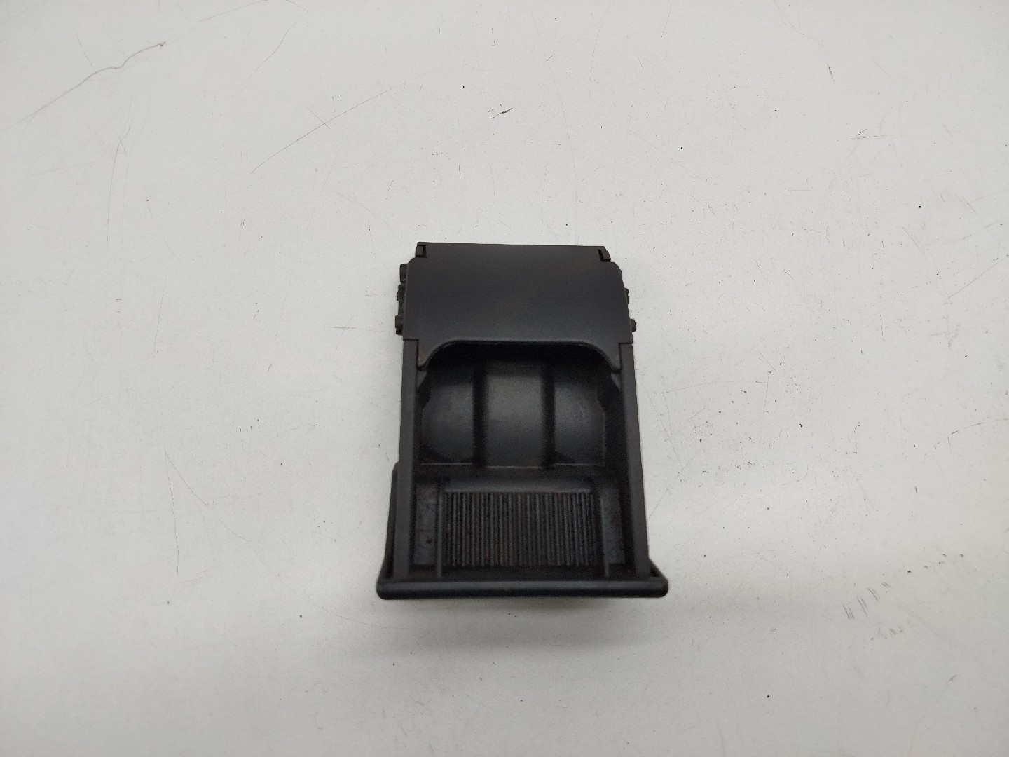 Cinzeiro CITROEN SAXO Hatchback van (S3_) | 97 - 03 Imagem-7