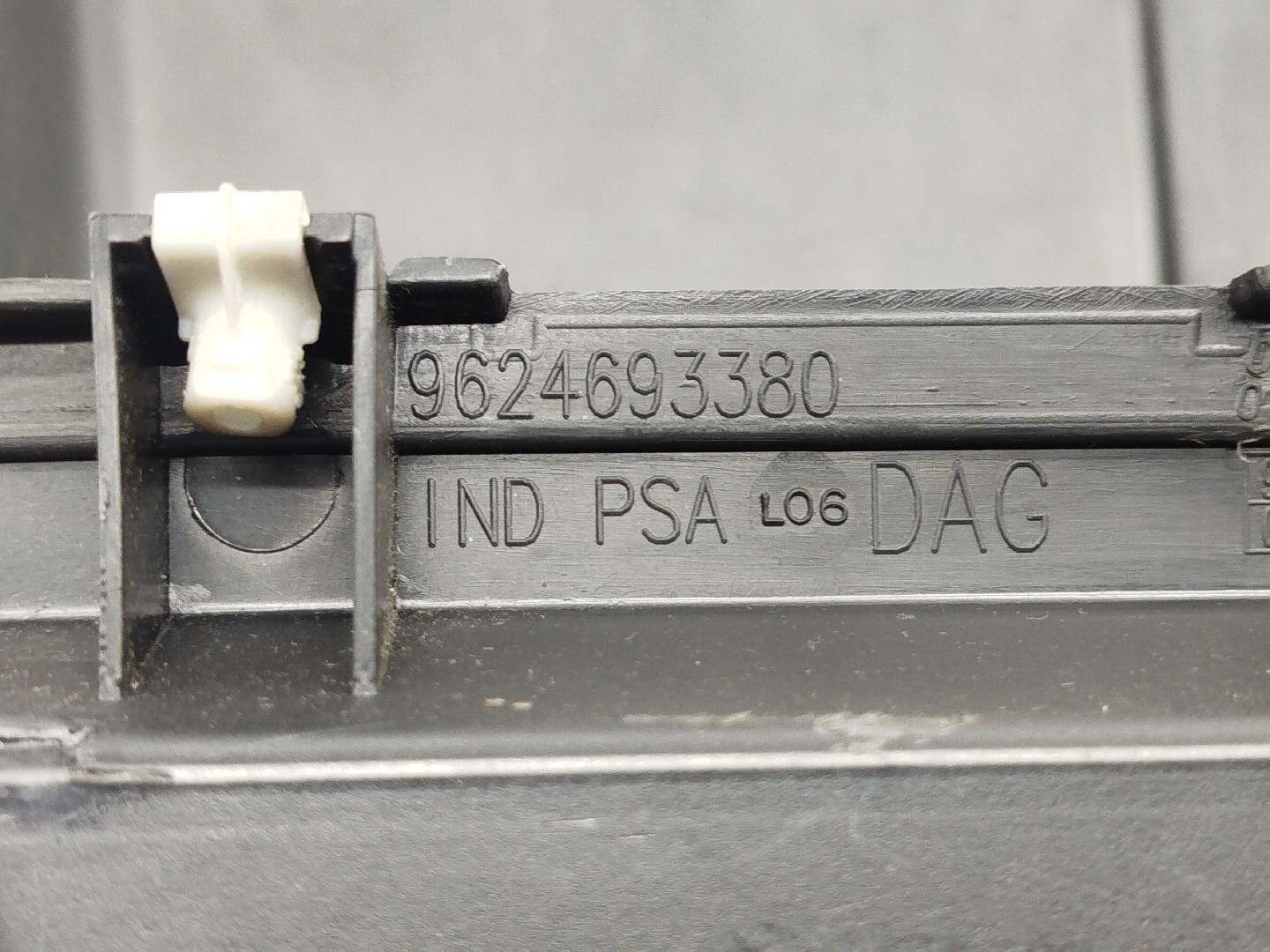 Porta luvas PEUGEOT 206 Van | 99 - 09 Imagem-2