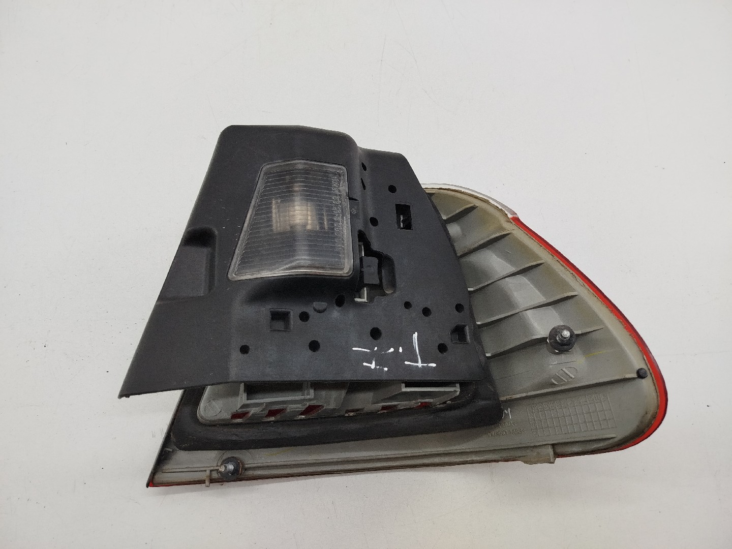 Farolim Stop Esquerdo BMW 3 (E46) | 97 - 05 Imagem-1