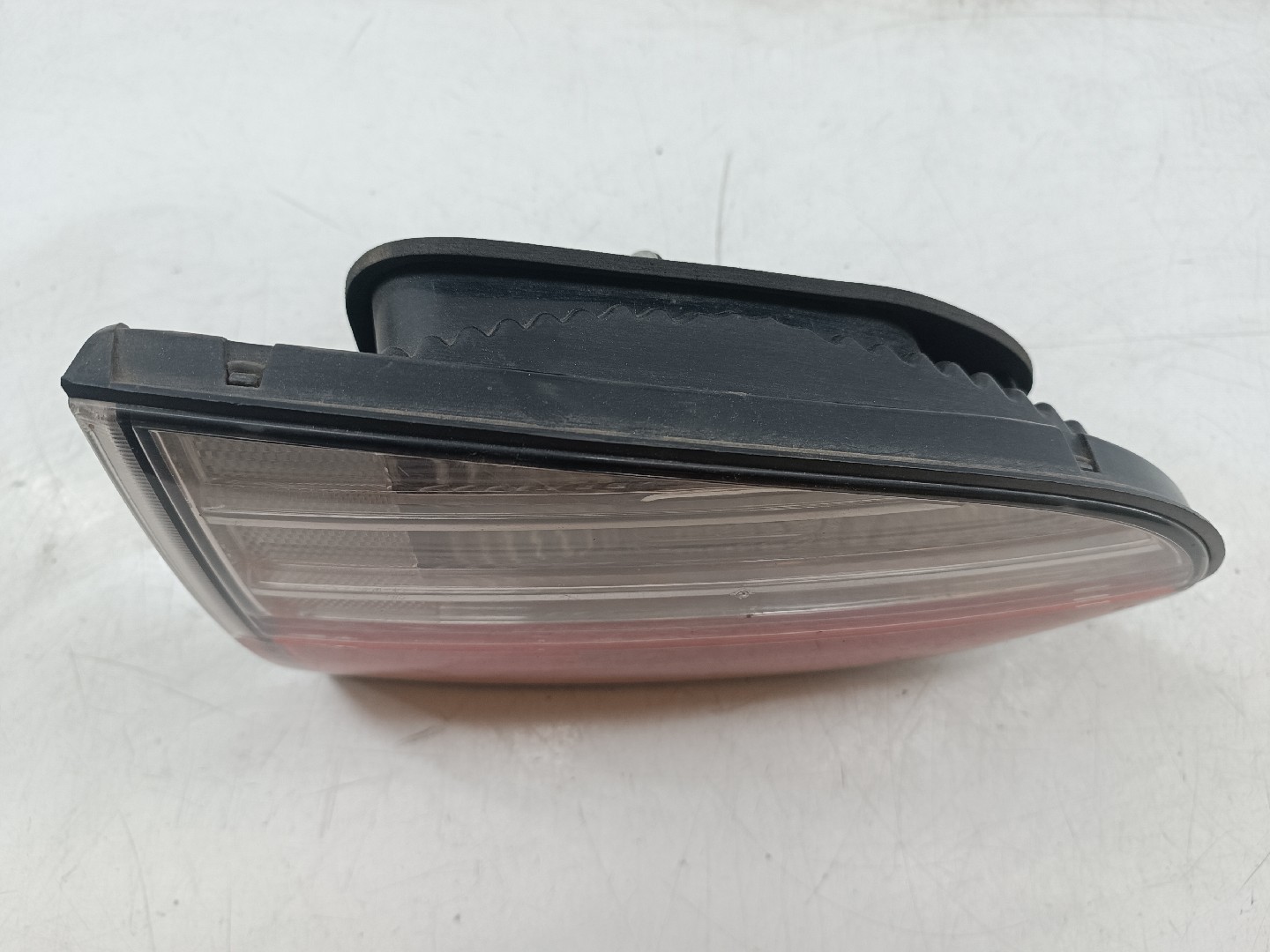 Farolim da Mala Esquerdo HYUNDAI H-1 / STAREX Veículo multiuso (A1) | 97 -  Imagem-3