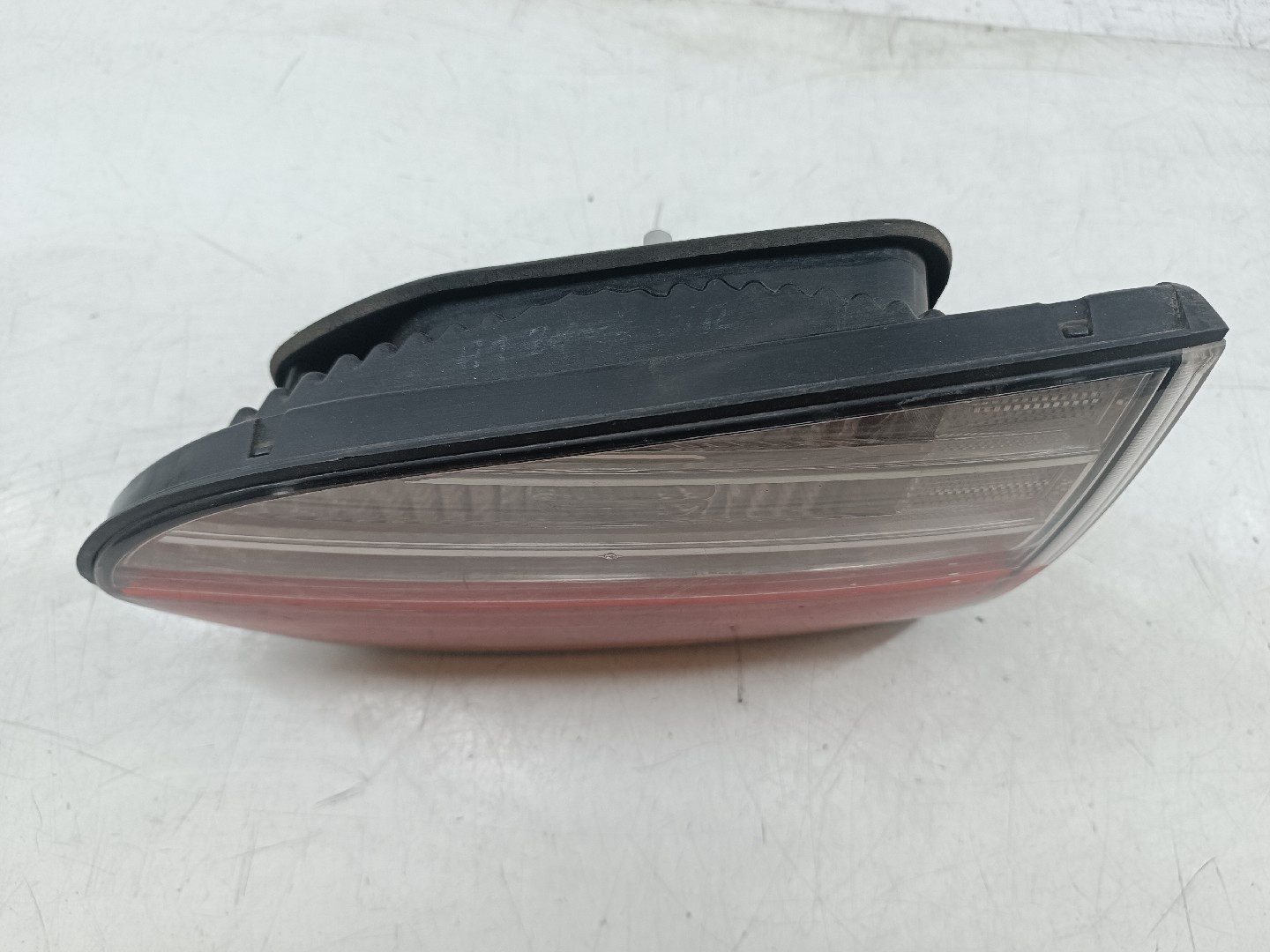 Farolim da Mala Direito HYUNDAI H-1 / STAREX Veículo multiuso (A1) | 97 -  Imagem-3