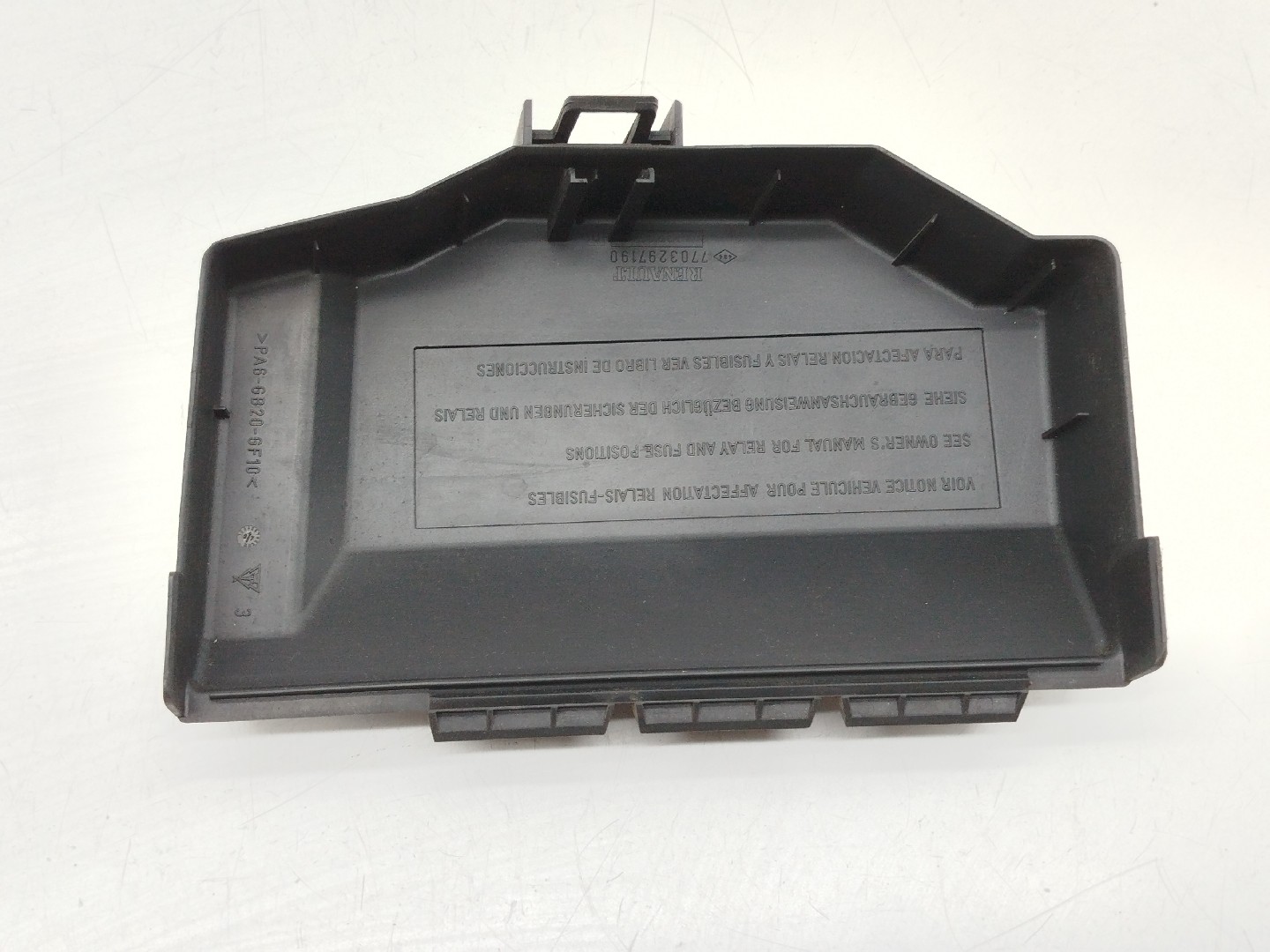 Tampa de caixa de fusiveis RENAULT MEGANE I (BA0/1_) | 95 - 04 Imagem-4