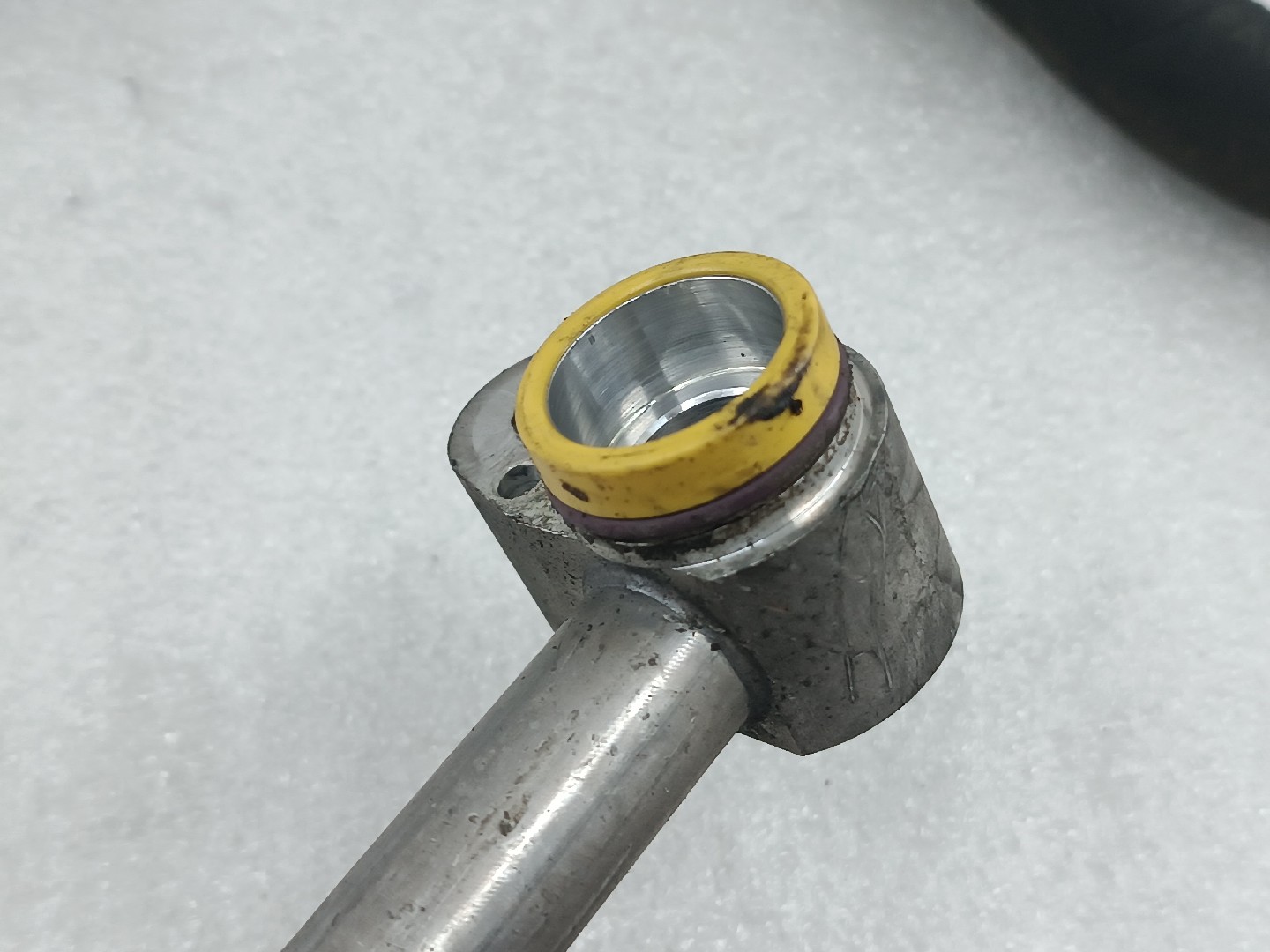 Tubo de Ar condicionado BMW 3 (F30, F80) | 11 - 18 Imagem-1