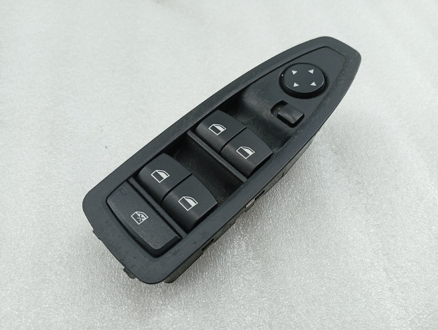 Comutador de vidro frente esquerdo BMW 3 (F30, F80) | 11 - 18