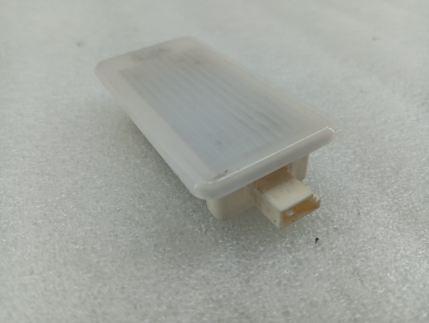 Luz de cortesia BMW 3 (F30, F80) | 11 - 18 Imagem-2