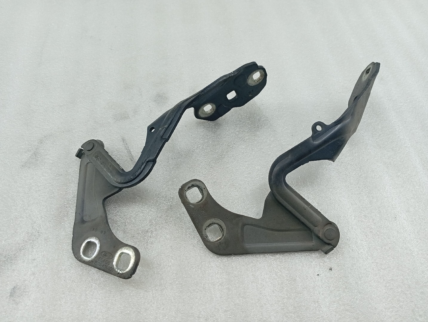 Suporte de capô FORD MONDEO IV Turnier (BA7) | 07 - 15