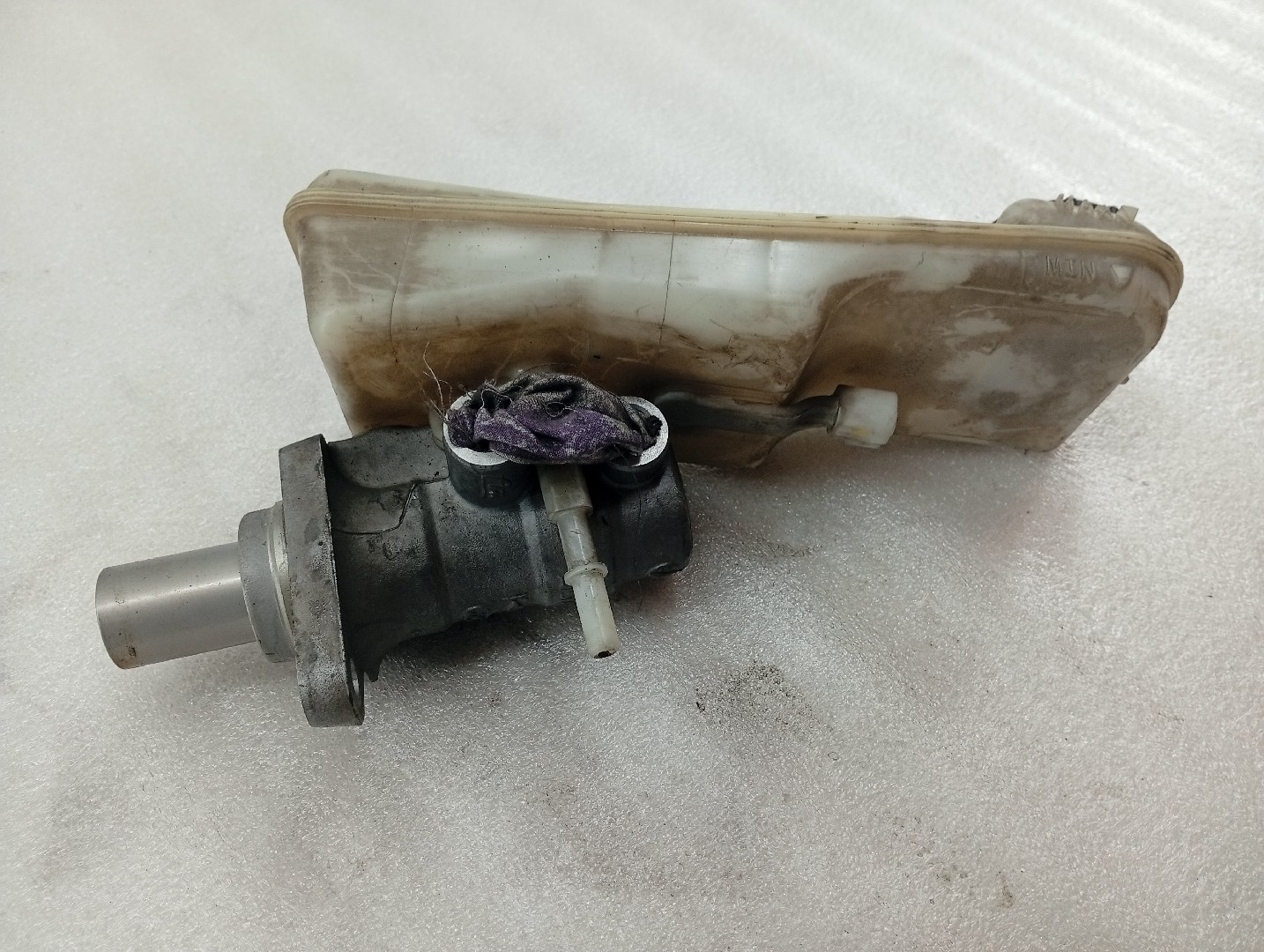 Cilindro mestre FORD MONDEO IV Turnier (BA7) | 07 - 15 Imagem-3