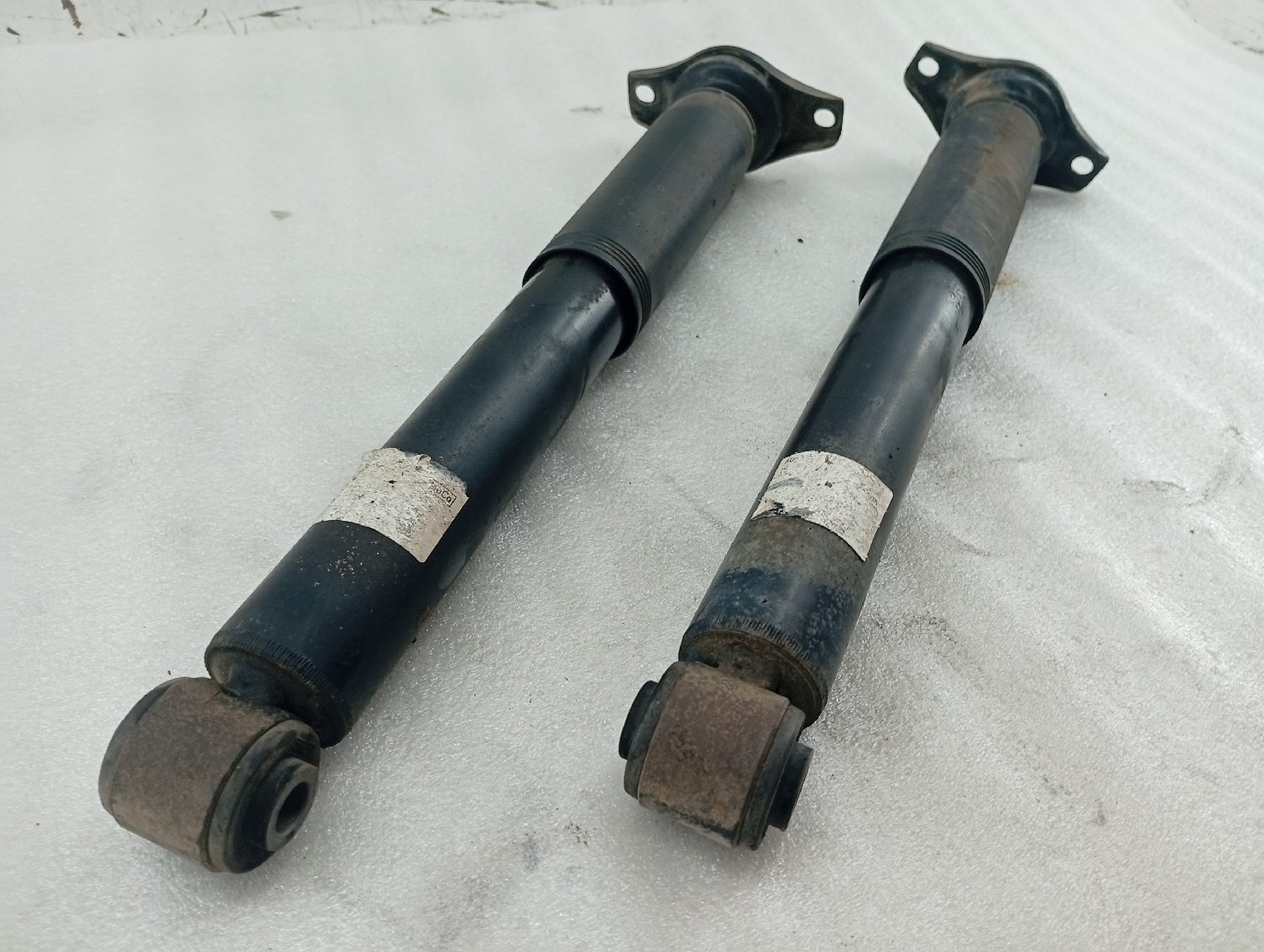 Amortecedores traseiros FORD MONDEO IV Turnier (BA7) | 07 - 15 Imagem-1