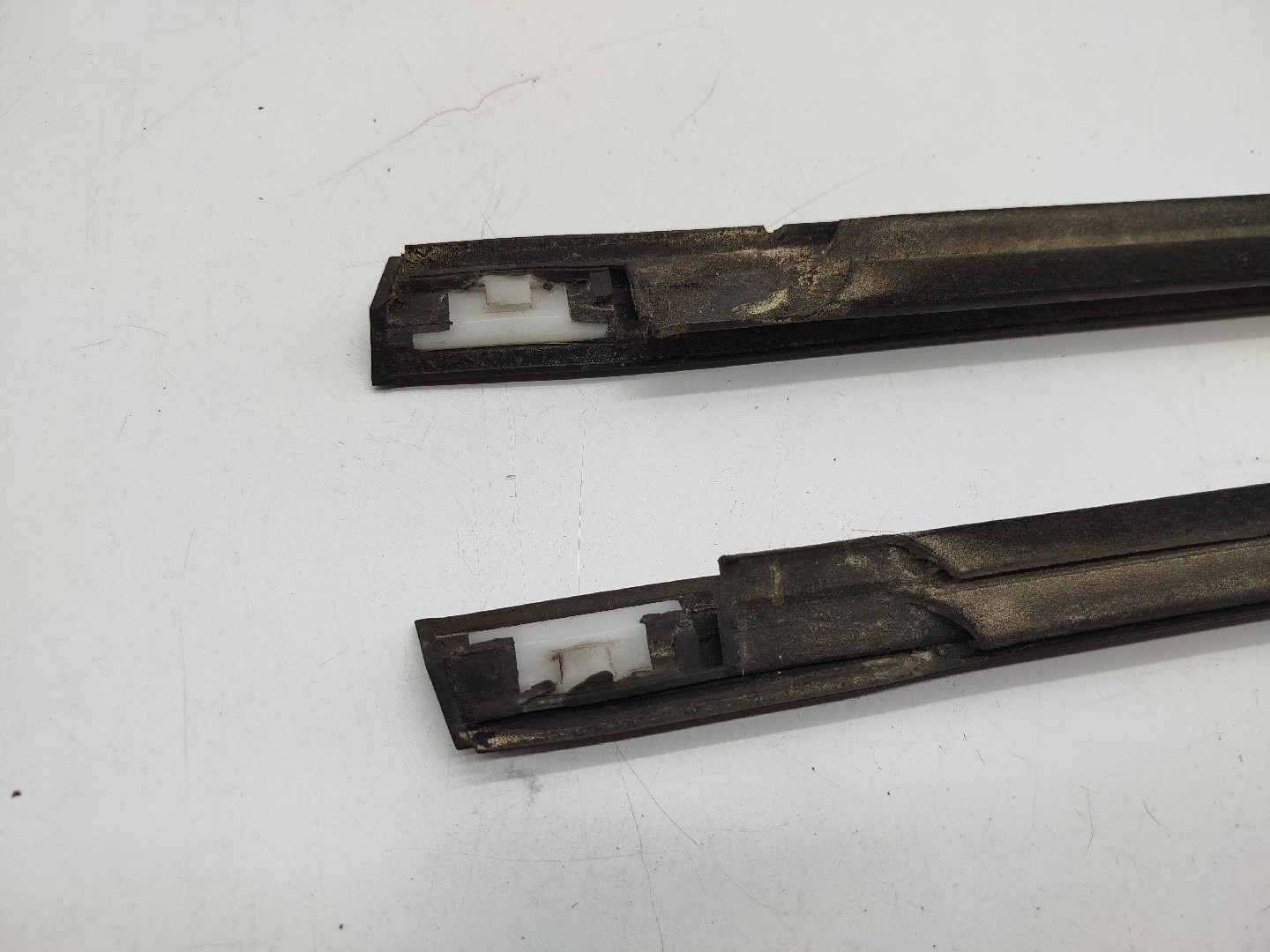 Raspador de vidro FORD MONDEO IV Turnier (BA7) | 07 - 15 Imagem-3