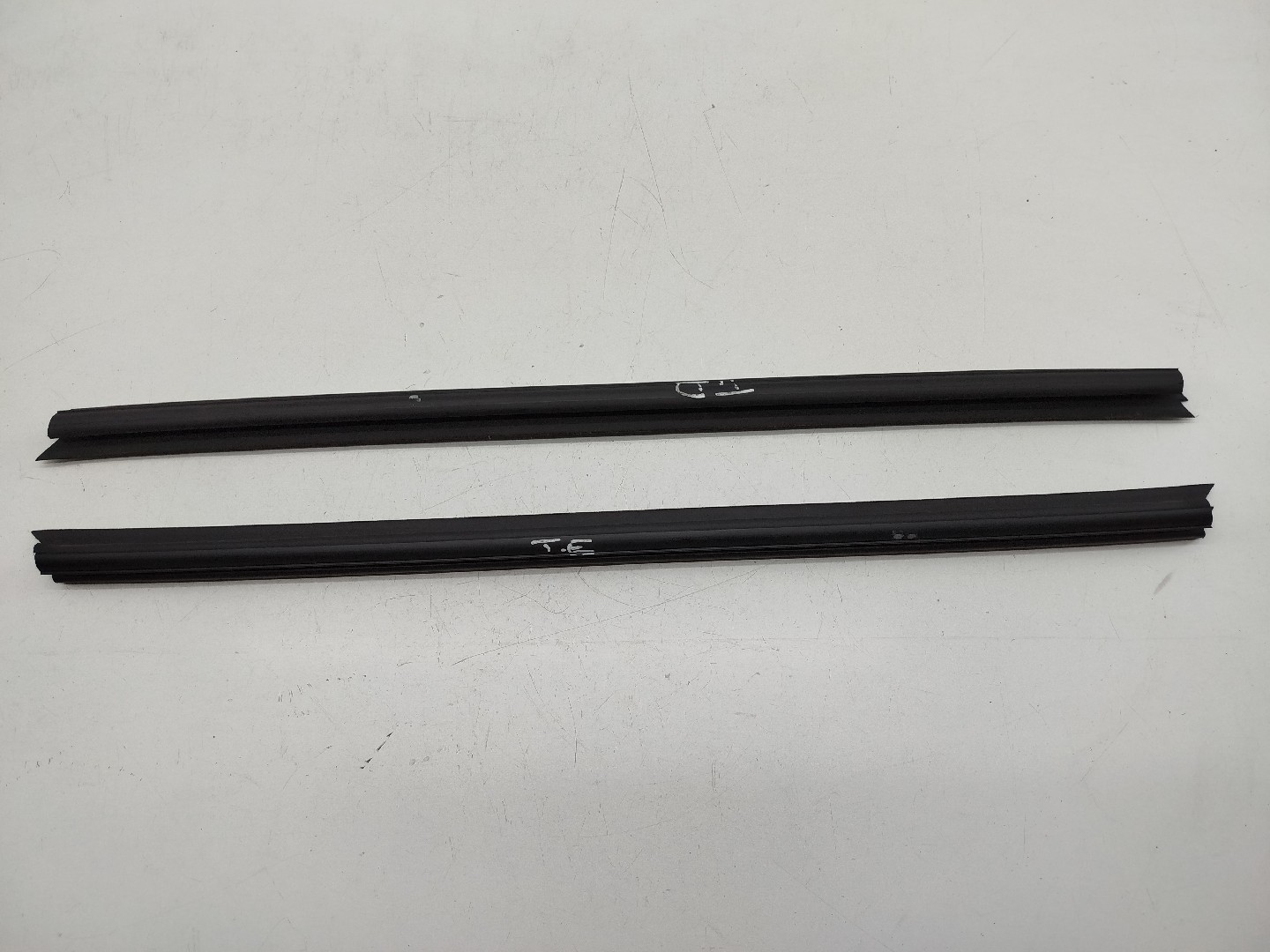 Raspador de vidro FORD MONDEO IV Turnier (BA7) | 07 - 15