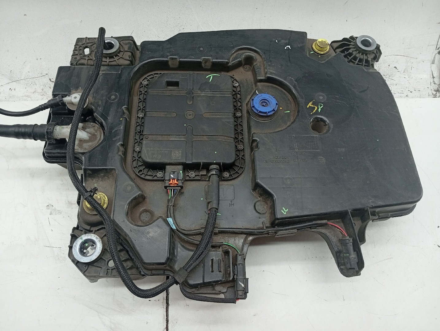 Depósito ad blue PEUGEOT 508 II (FB_, FH_, F3_) | 18 -  Imagem-1