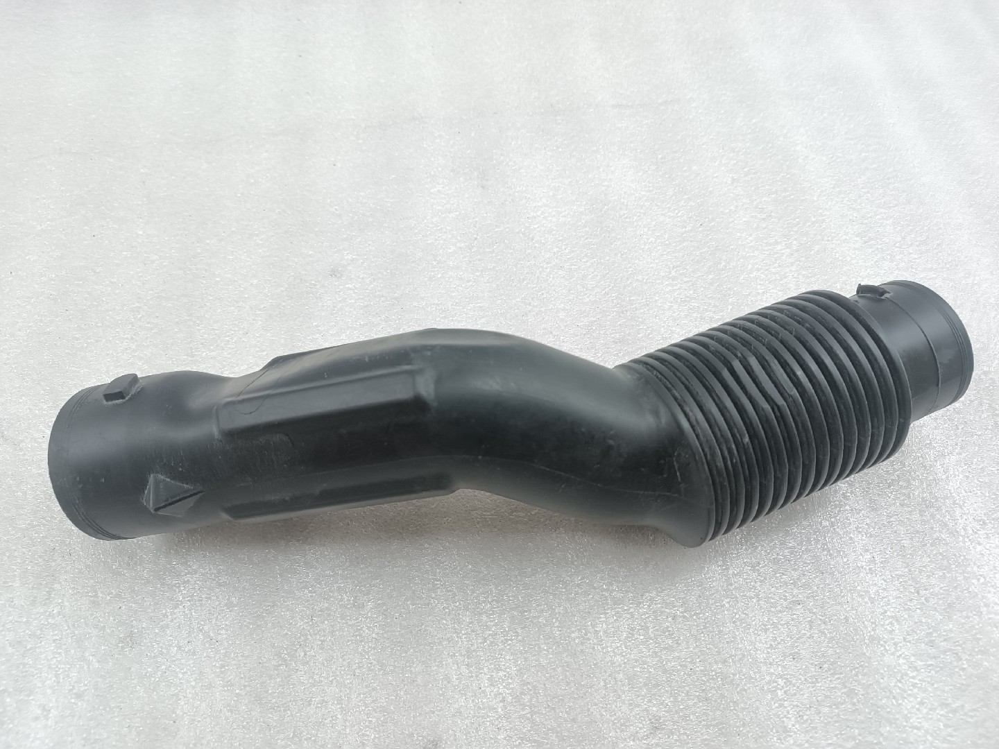 Tubo de Ar PEUGEOT 5008 II | 16 - 