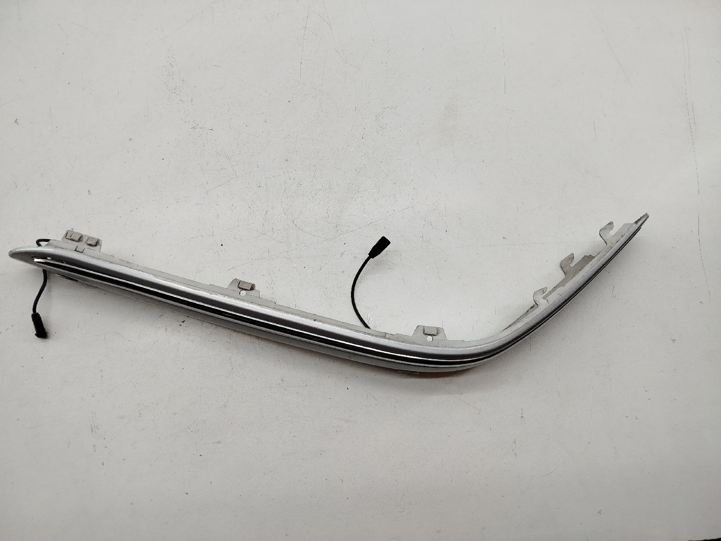 Friso de para-choques frente MERCEDES-BENZ C-CLASS (W203) | 00 - 07 Imagem-1