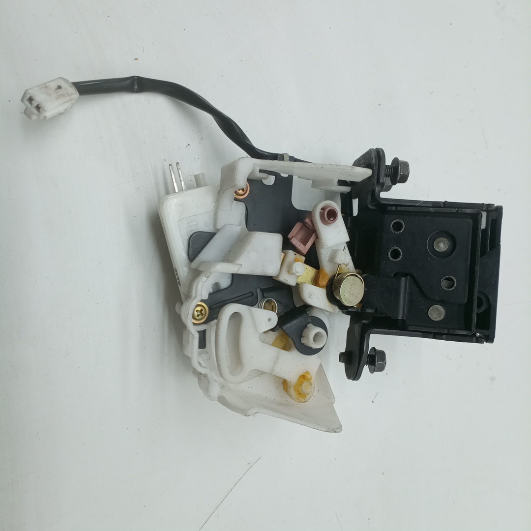 Fecho da Mala MAZDA 6 Hatchback (GG) | 02 - 08 Imagem-4