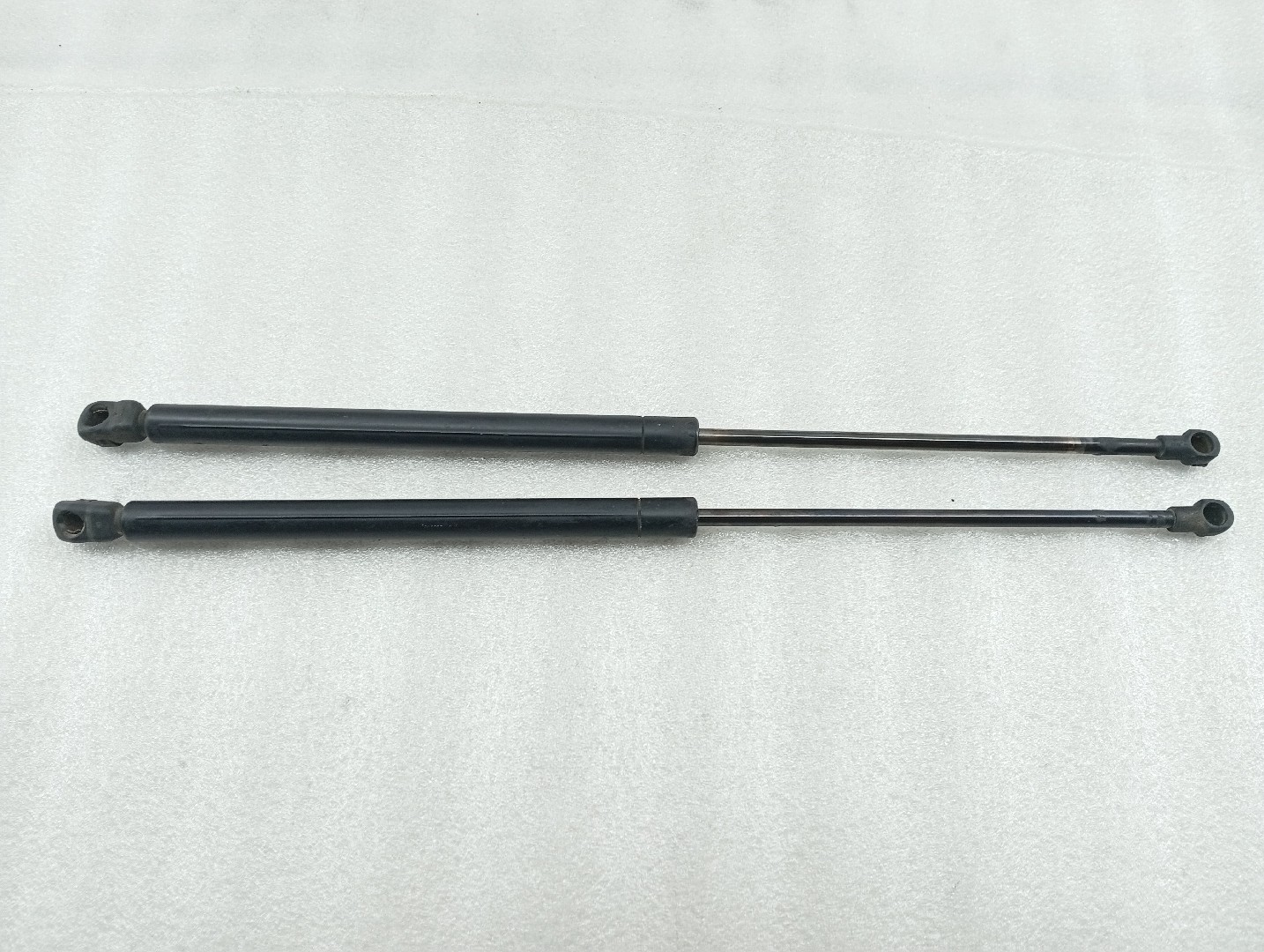 Amortecedores de mala esq. / Dir. AUDI A4 Avant (8E5, B6) | 00 - 05