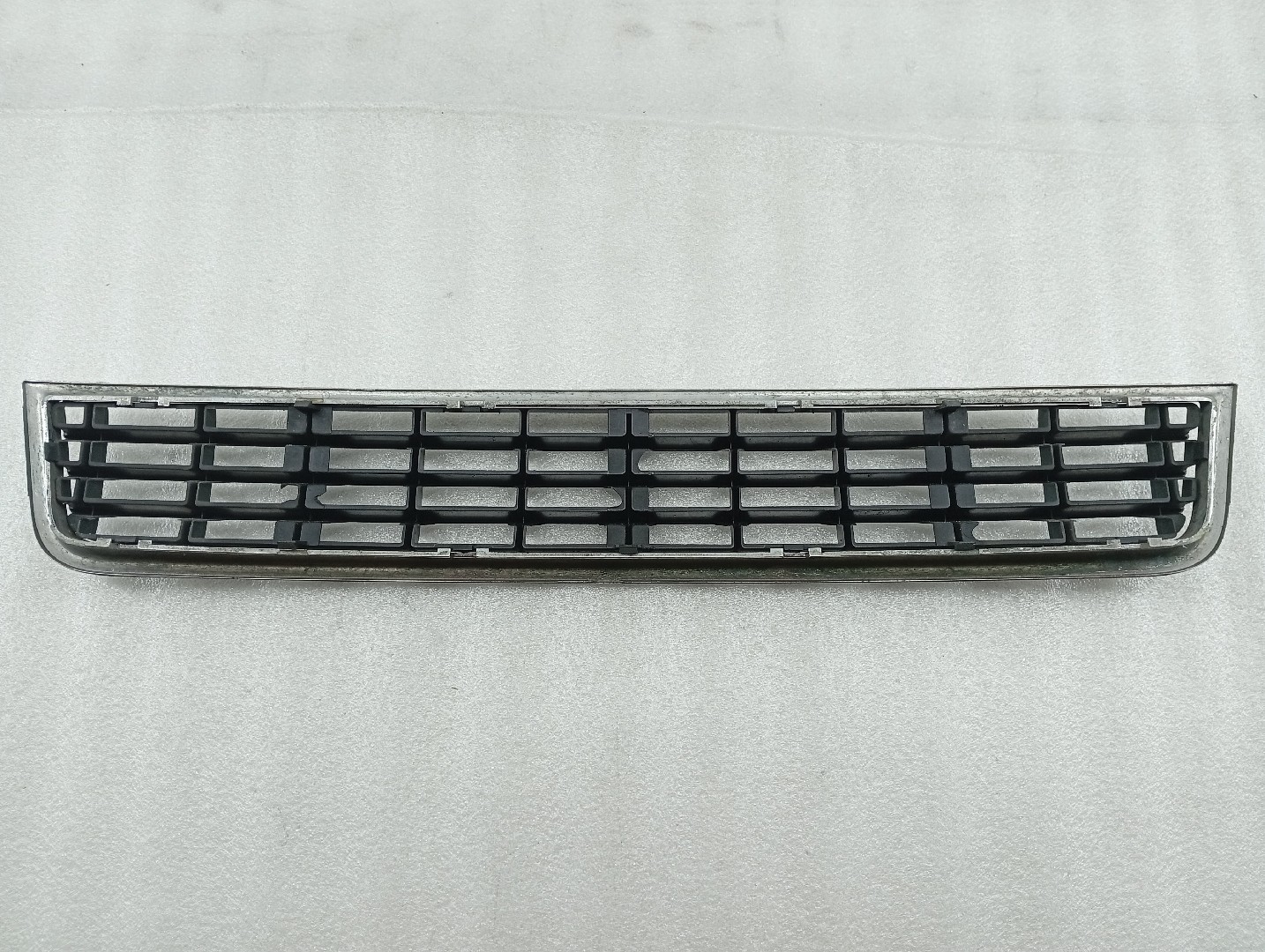 Grelha de para-choques AUDI A4 Avant (8E5, B6) | 00 - 05