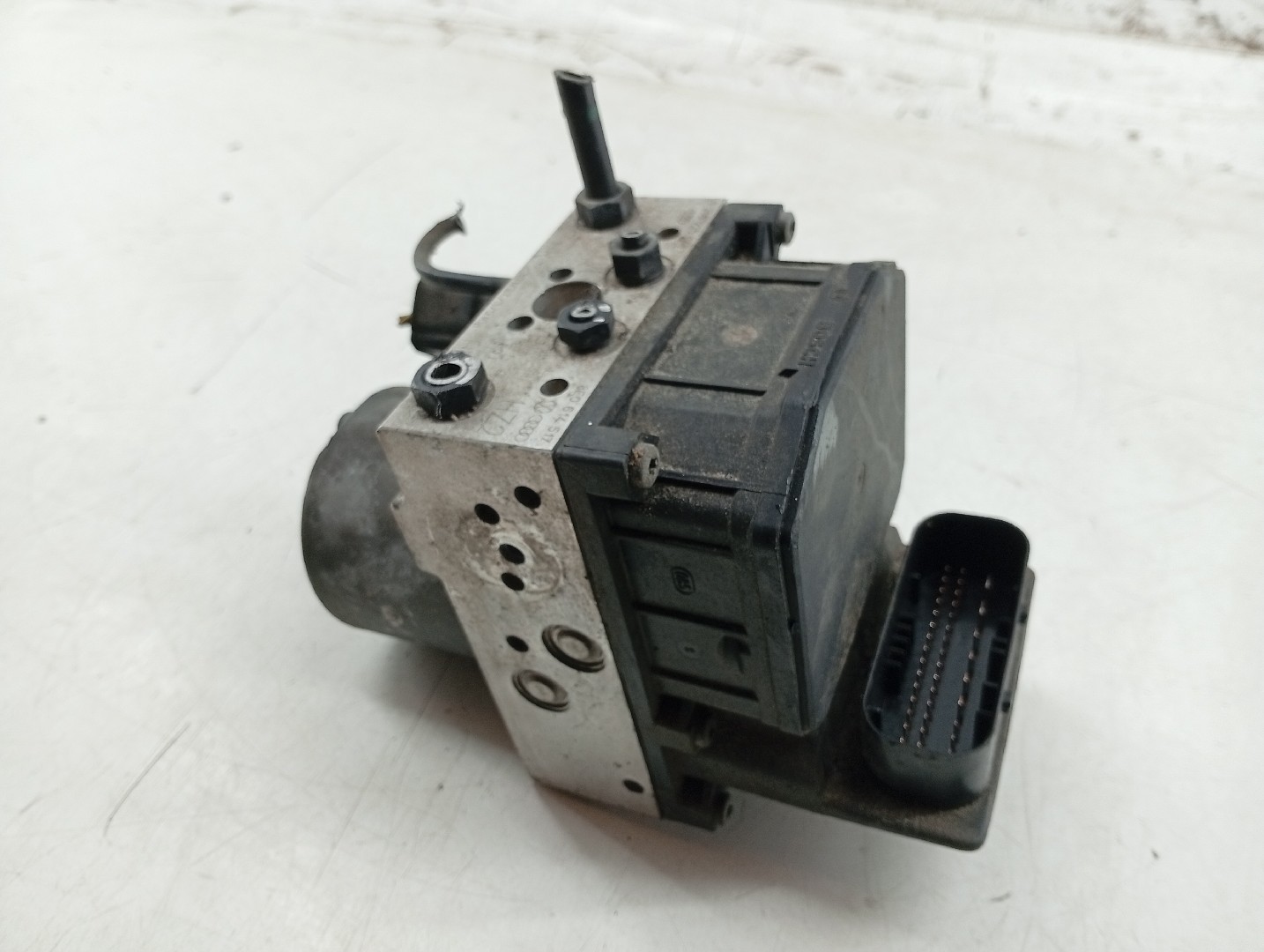 Módulo de ABS AUDI A4 Avant (8E5, B6) | 00 - 05 Imagem-1