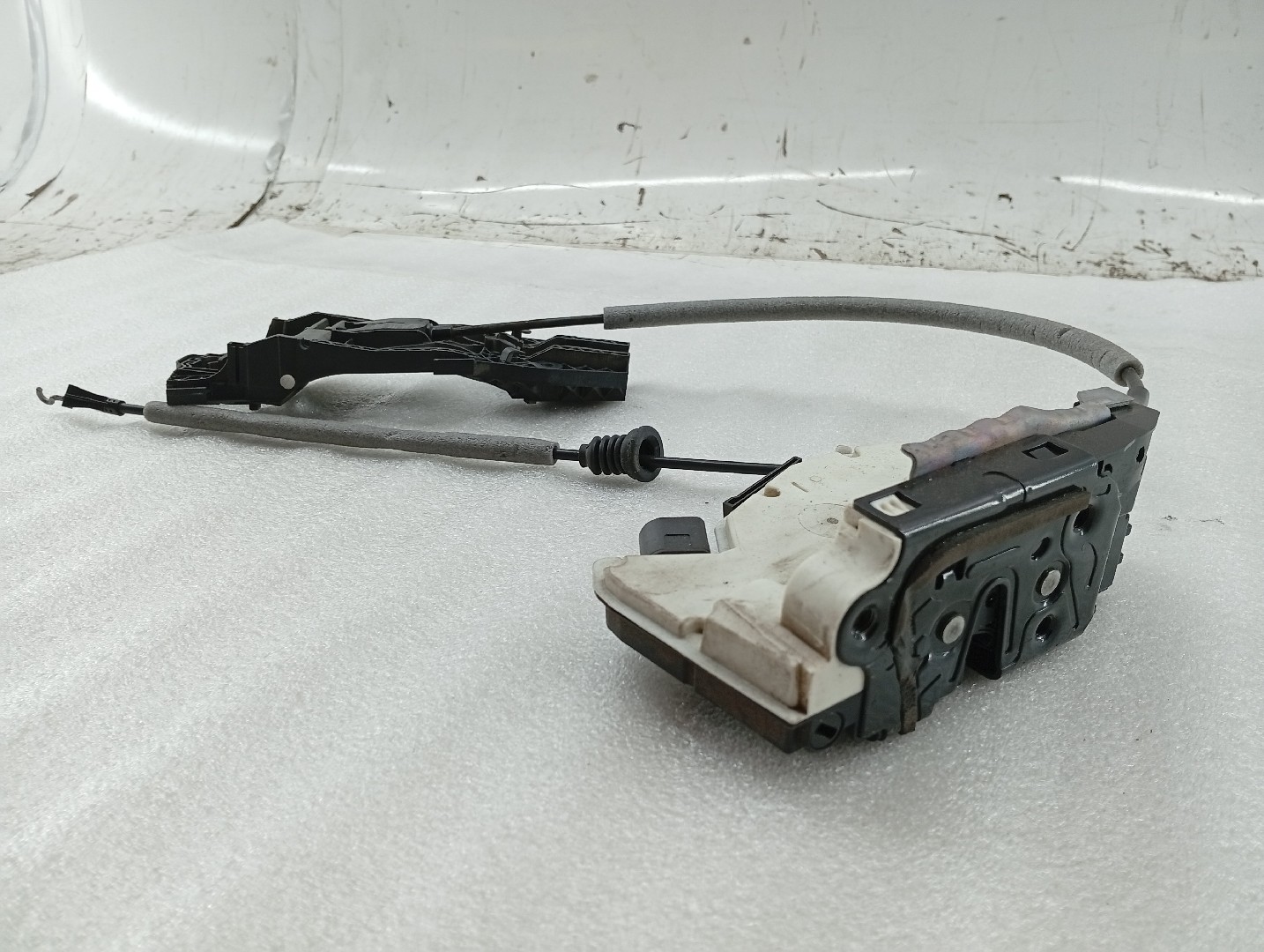 Fecho de porta VOLKSWAGEN TIGUAN (5N_) | 07 - 18 Imagem-3