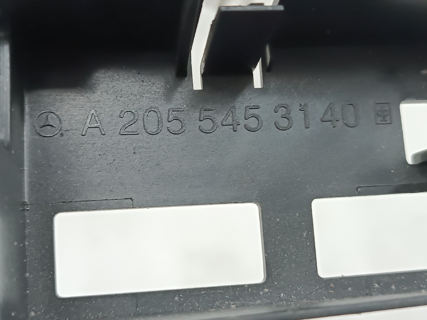 Suporte MERCEDES-BENZ C-CLASS (W205) | 13 -  Imagem-1