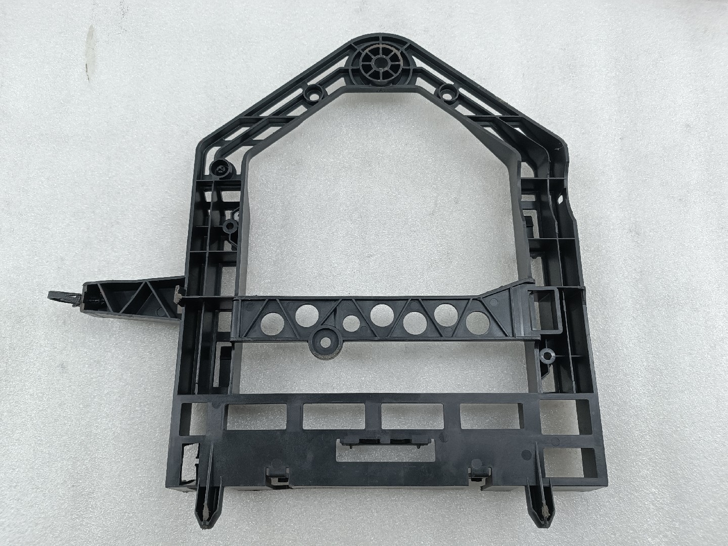 Suporte MERCEDES-BENZ C-CLASS (W205) | 13 -  Imagem-2