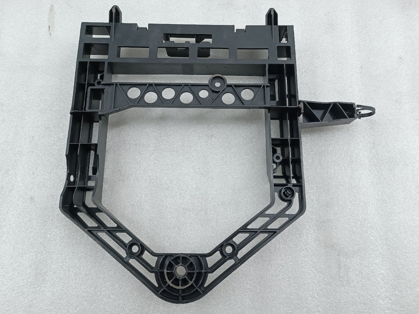 Suporte MERCEDES-BENZ C-CLASS (W205) | 13 -  Imagem-4