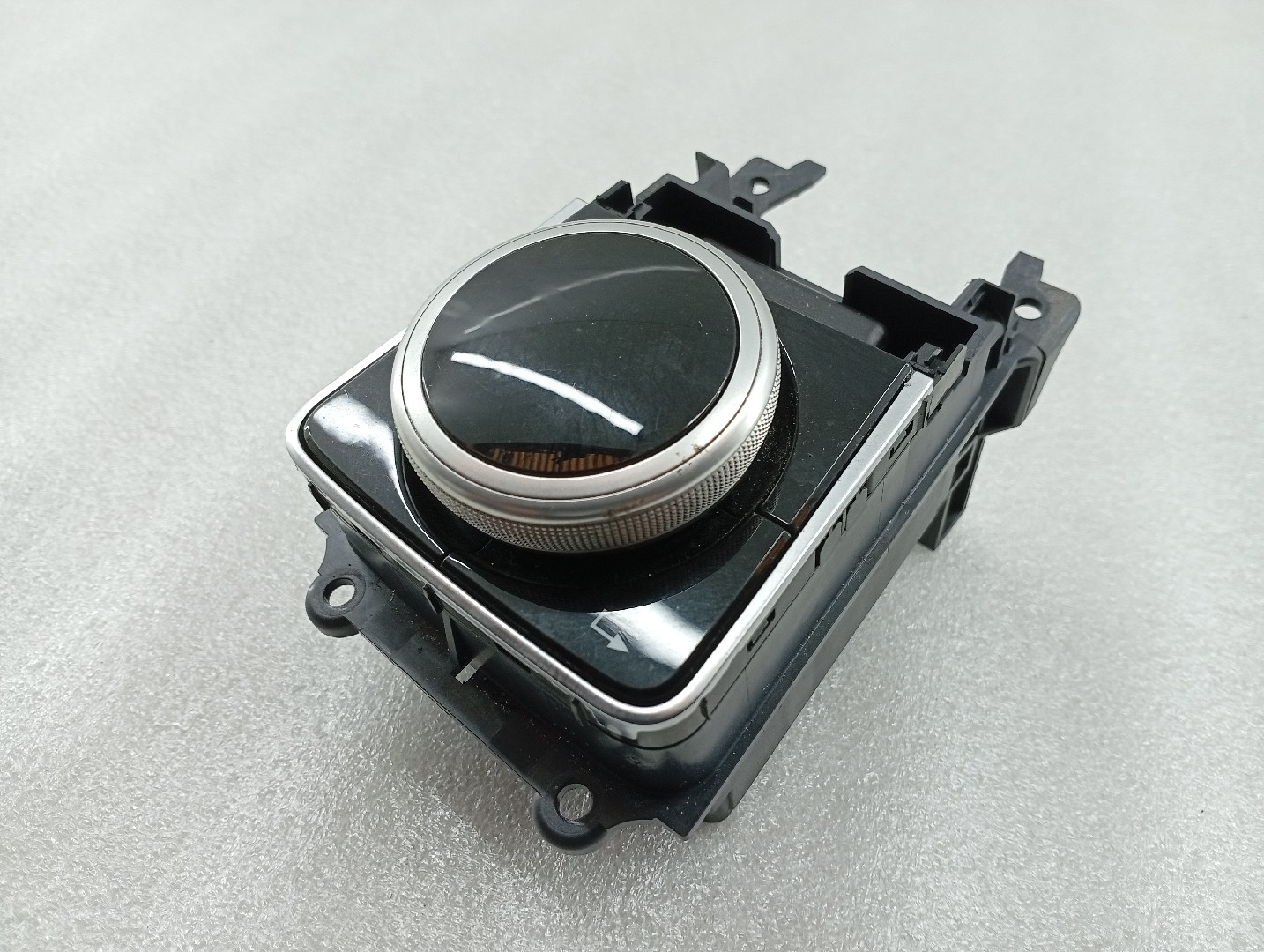 Comutador MERCEDES-BENZ C-CLASS (W205) | 13 -  Imagem-1