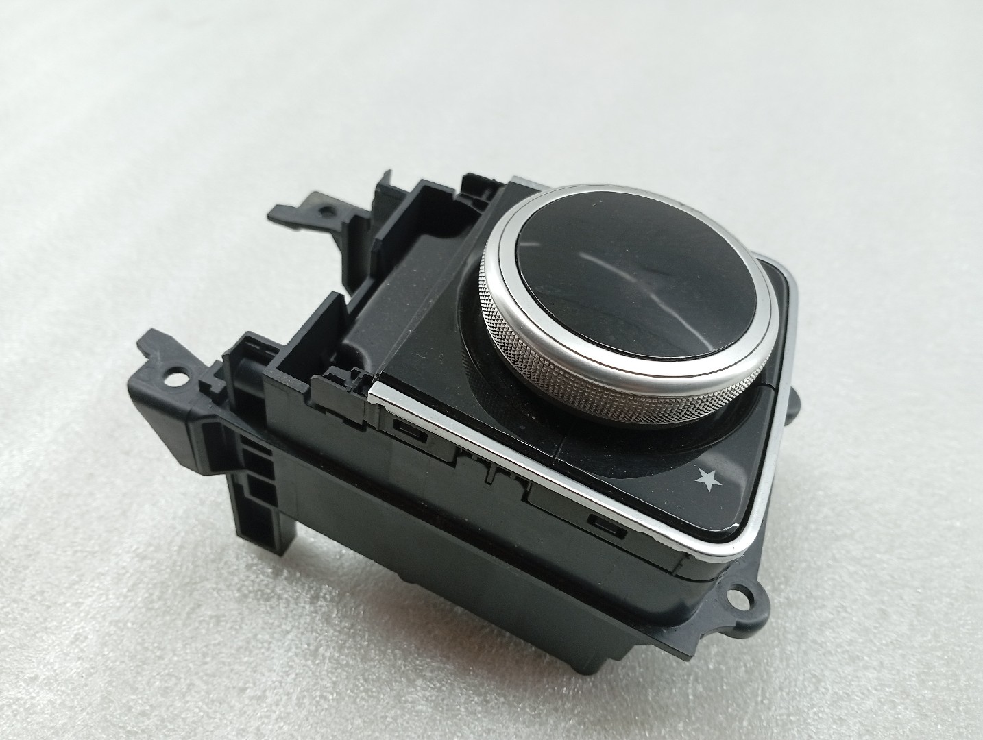 Comutador MERCEDES-BENZ C-CLASS (W205) | 13 - 