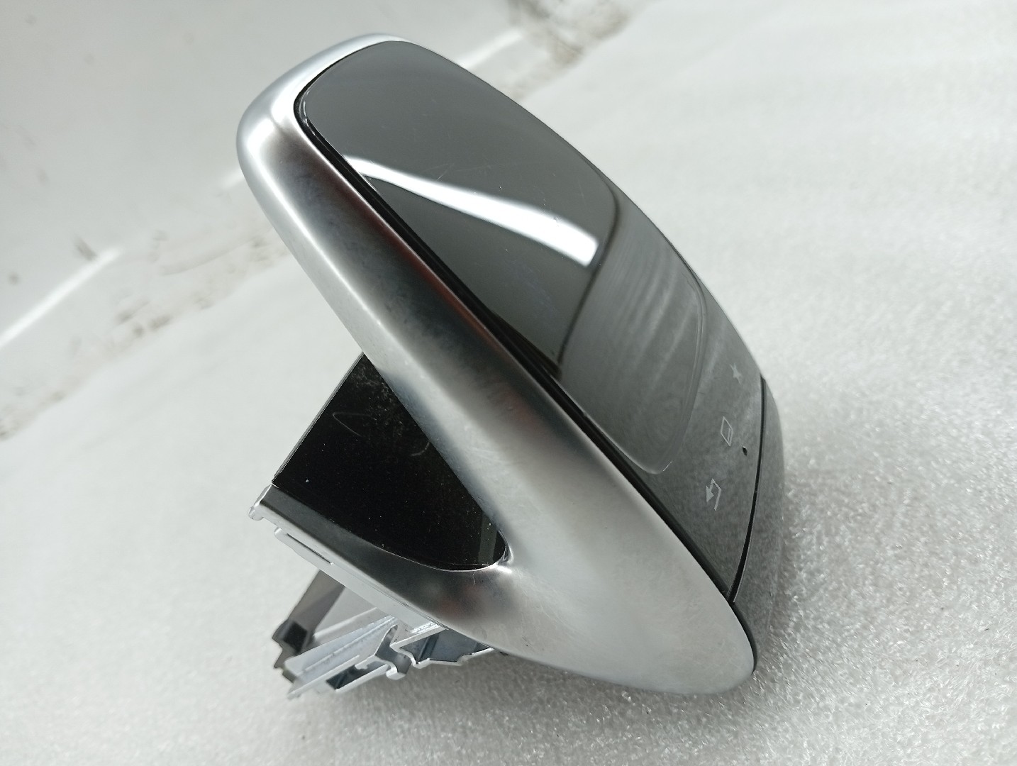 Comutador de consola central MERCEDES-BENZ C-CLASS (W205) | 13 - 