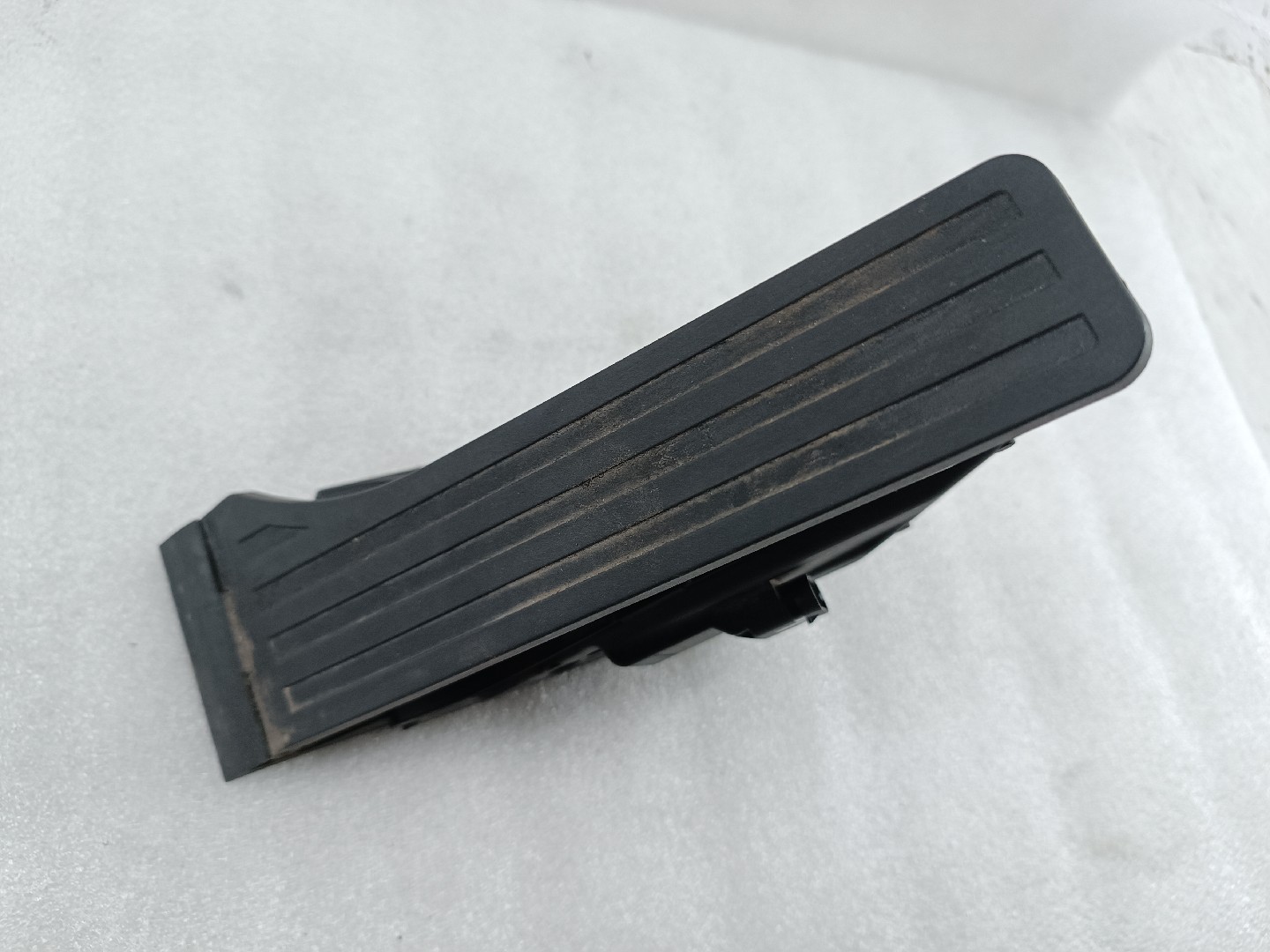 Pedal acelerador MERCEDES-BENZ C-CLASS (W205) | 13 -  Imagem-2