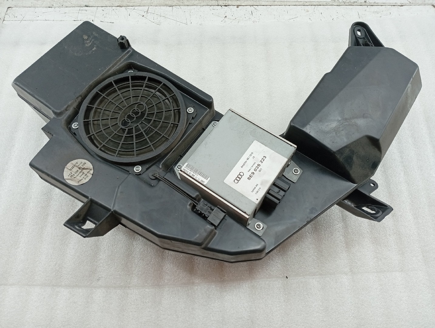 Subwoofer AUDI A4 Avant (8E5, B6) | 00 - 05