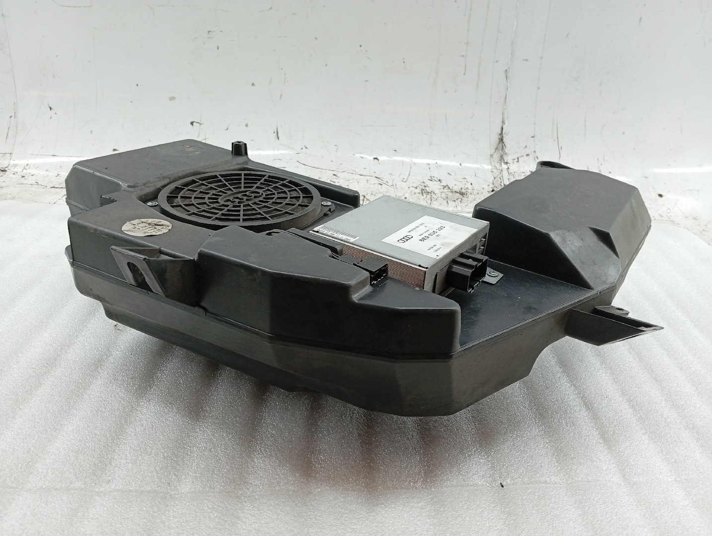 Subwoofer AUDI A4 Avant (8E5, B6) | 00 - 05 Imagem-3