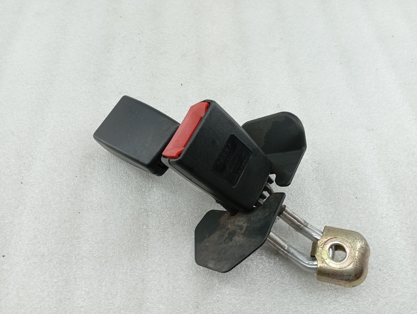 Encaixe cinto traseiro AUDI A4 Avant (8E5, B6) | 00 - 05