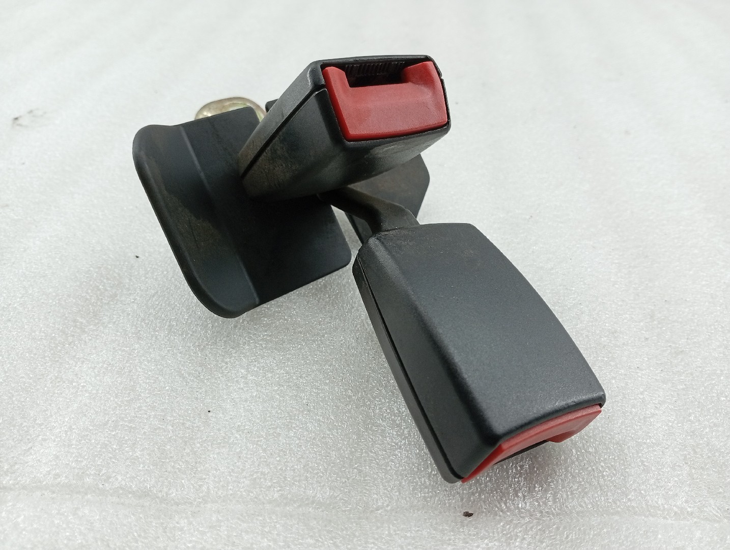 Encaixe cinto traseiro AUDI A4 Avant (8E5, B6) | 00 - 05 Imagem-1