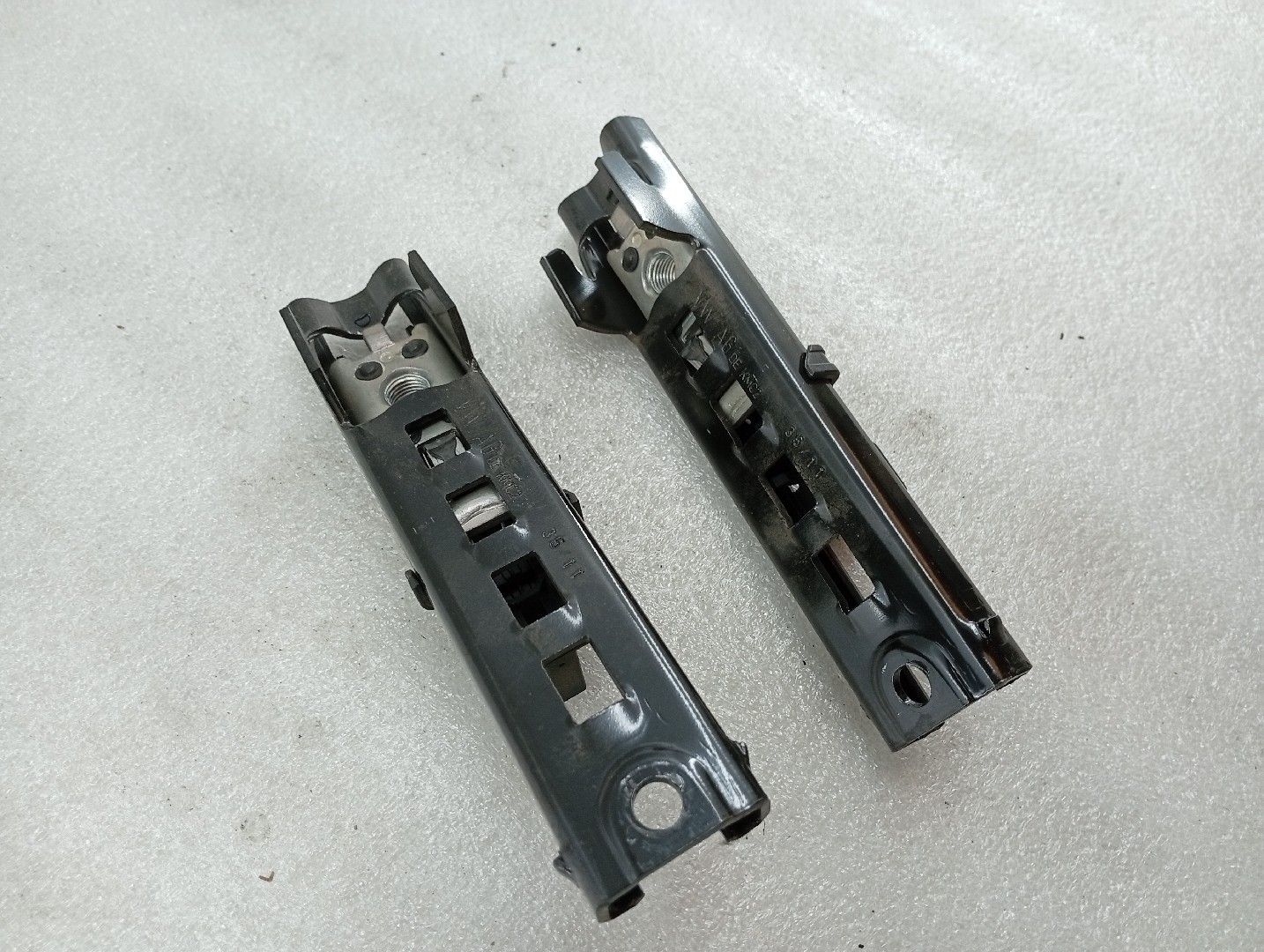 Regulador de altura de cinto VOLKSWAGEN POLO (6R1, 6C1) | 09 -  Imagem-3