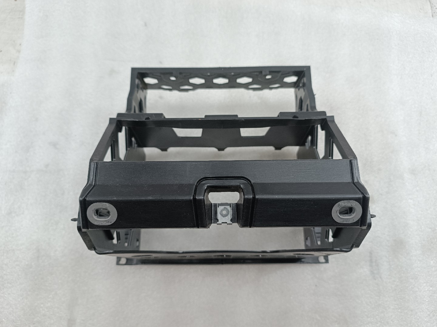 Suporte de rádio VOLKSWAGEN POLO (6R1, 6C1) | 09 - 