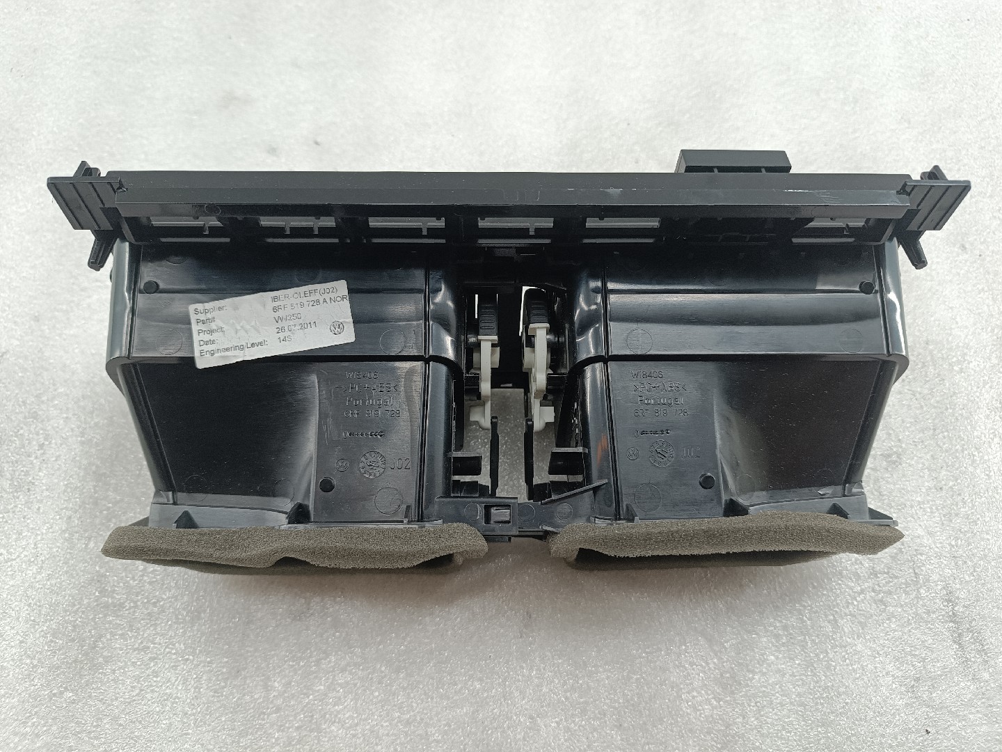 Difusor de ar central VOLKSWAGEN POLO (6R1, 6C1) | 09 -  Imagem-1