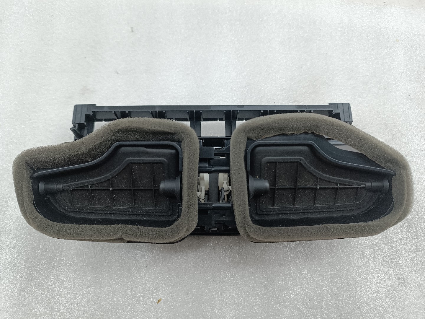 Difusor de ar central VOLKSWAGEN POLO (6R1, 6C1) | 09 - 