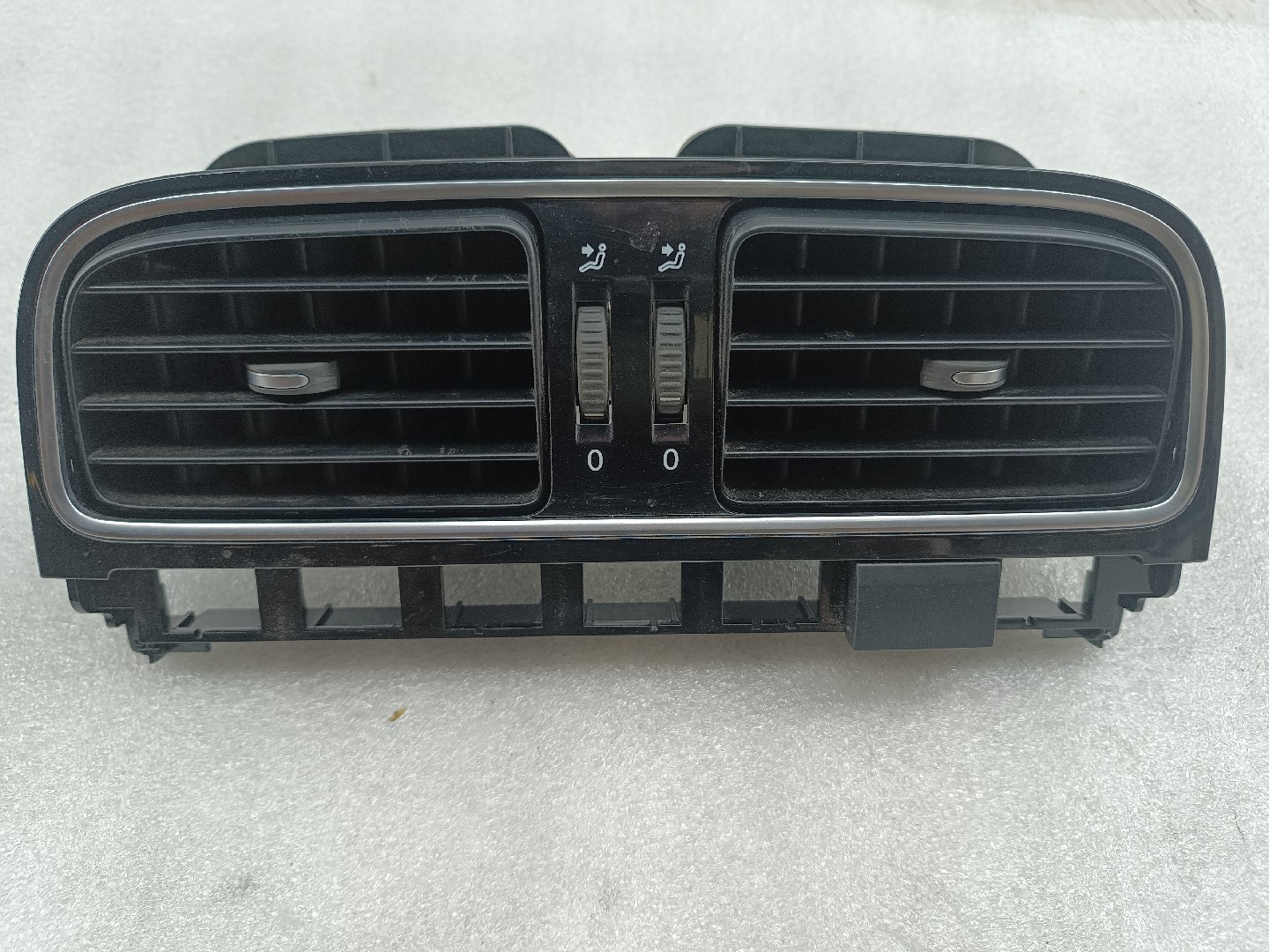 Difusor de ar central VOLKSWAGEN POLO (6R1, 6C1) | 09 -  Imagem-5