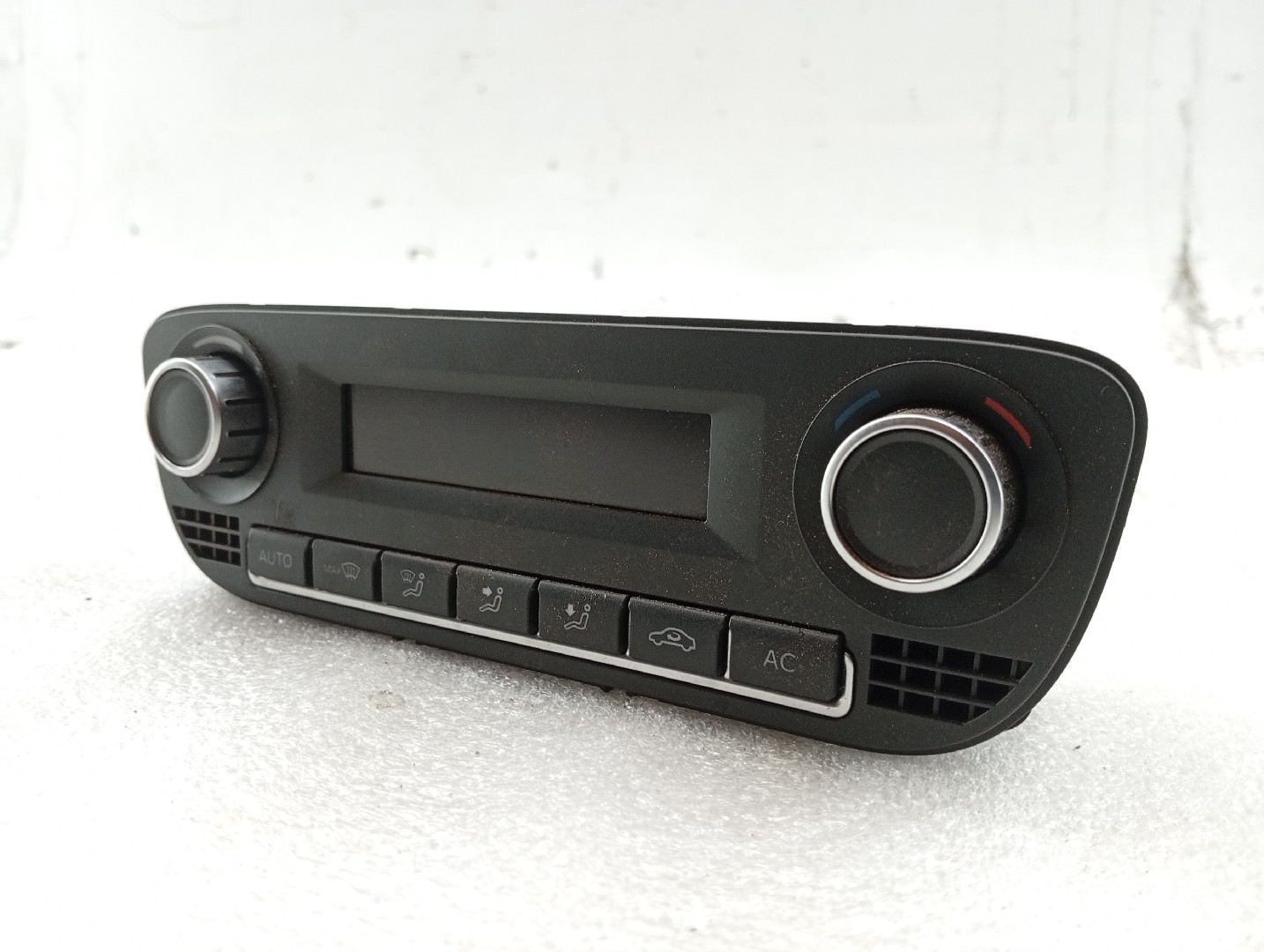 Comando Climatizaçao / Sofagem VOLKSWAGEN POLO (6R1, 6C1) | 09 -  Imagem-1