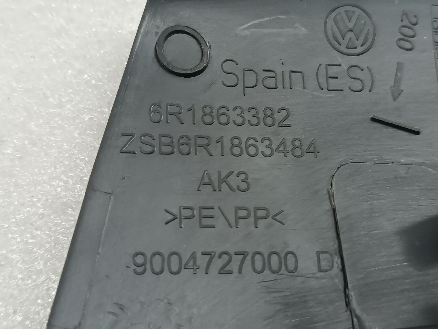 Caixa de arrumação VOLKSWAGEN POLO (6R1, 6C1) | 09 -  Imagem-2