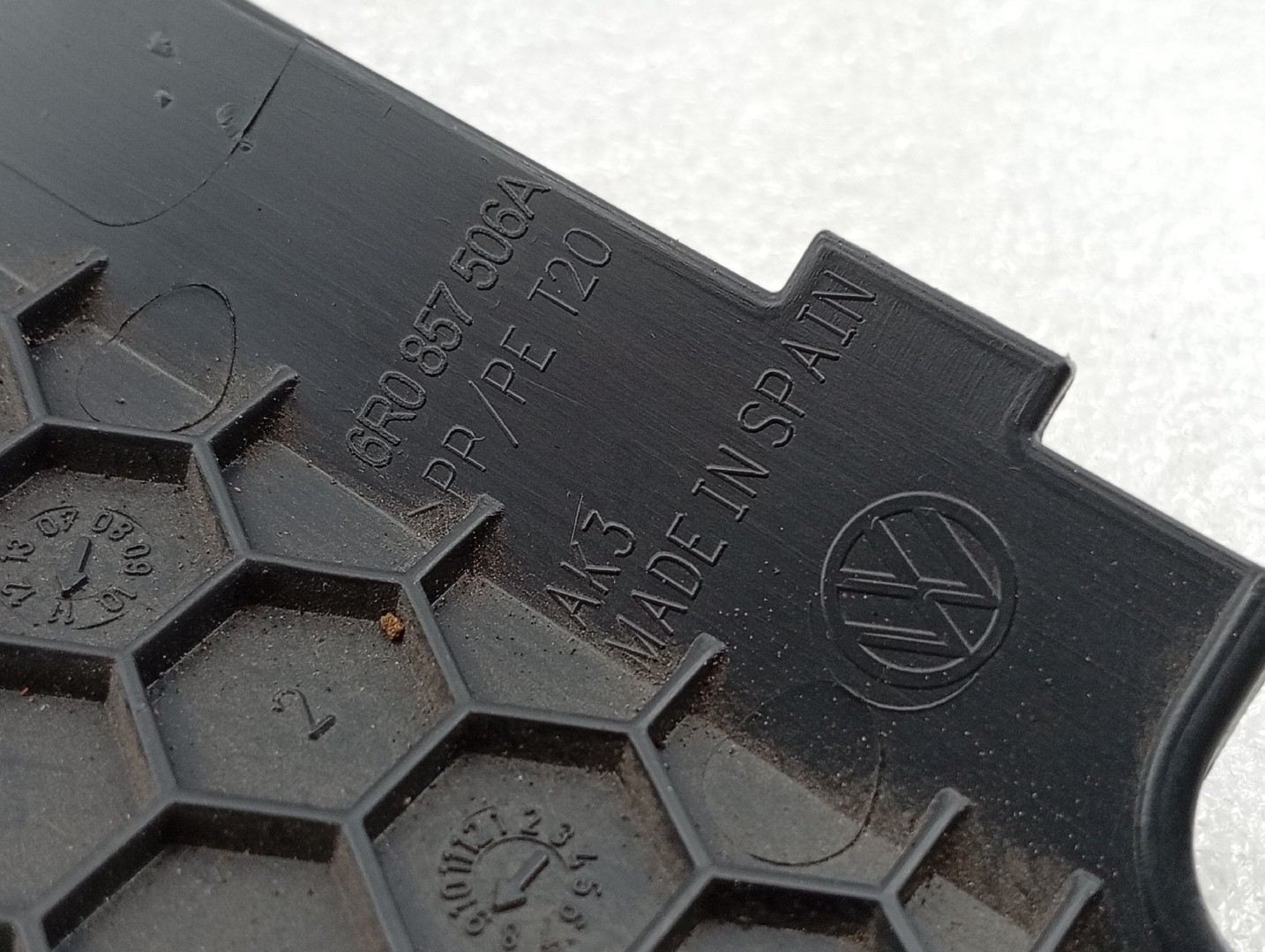 Outros Plásticos VOLKSWAGEN POLO (6R1, 6C1) | 09 -  Imagem-1