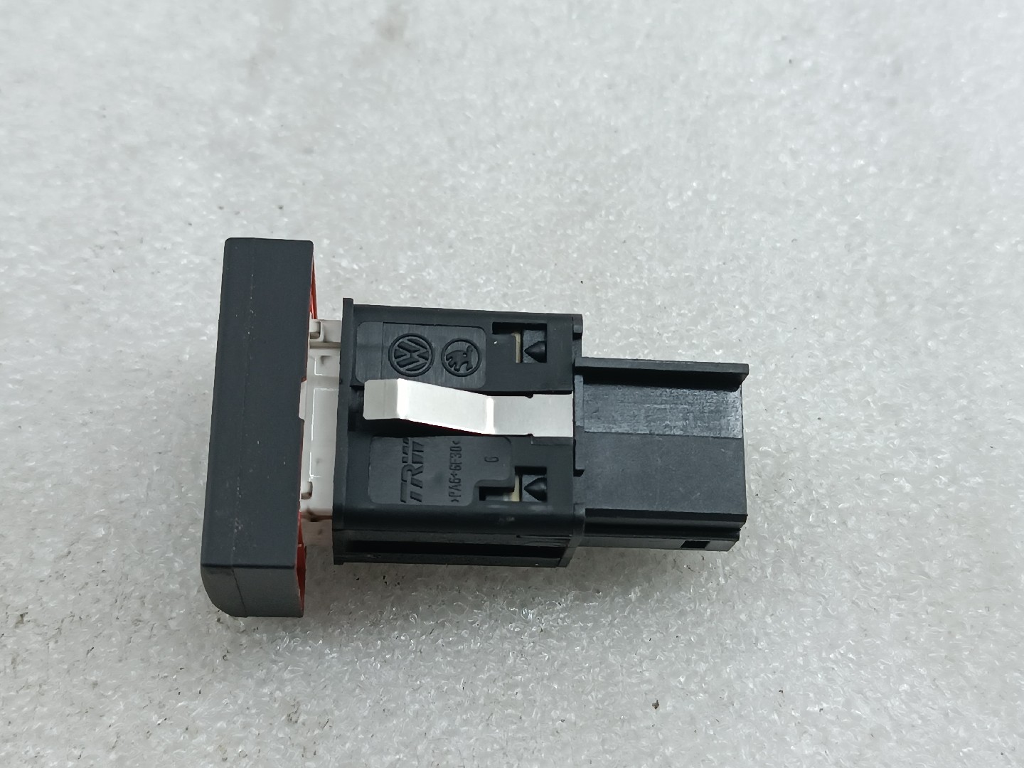 Interruptor 4 piscas VOLKSWAGEN POLO (6R1, 6C1) | 09 - 