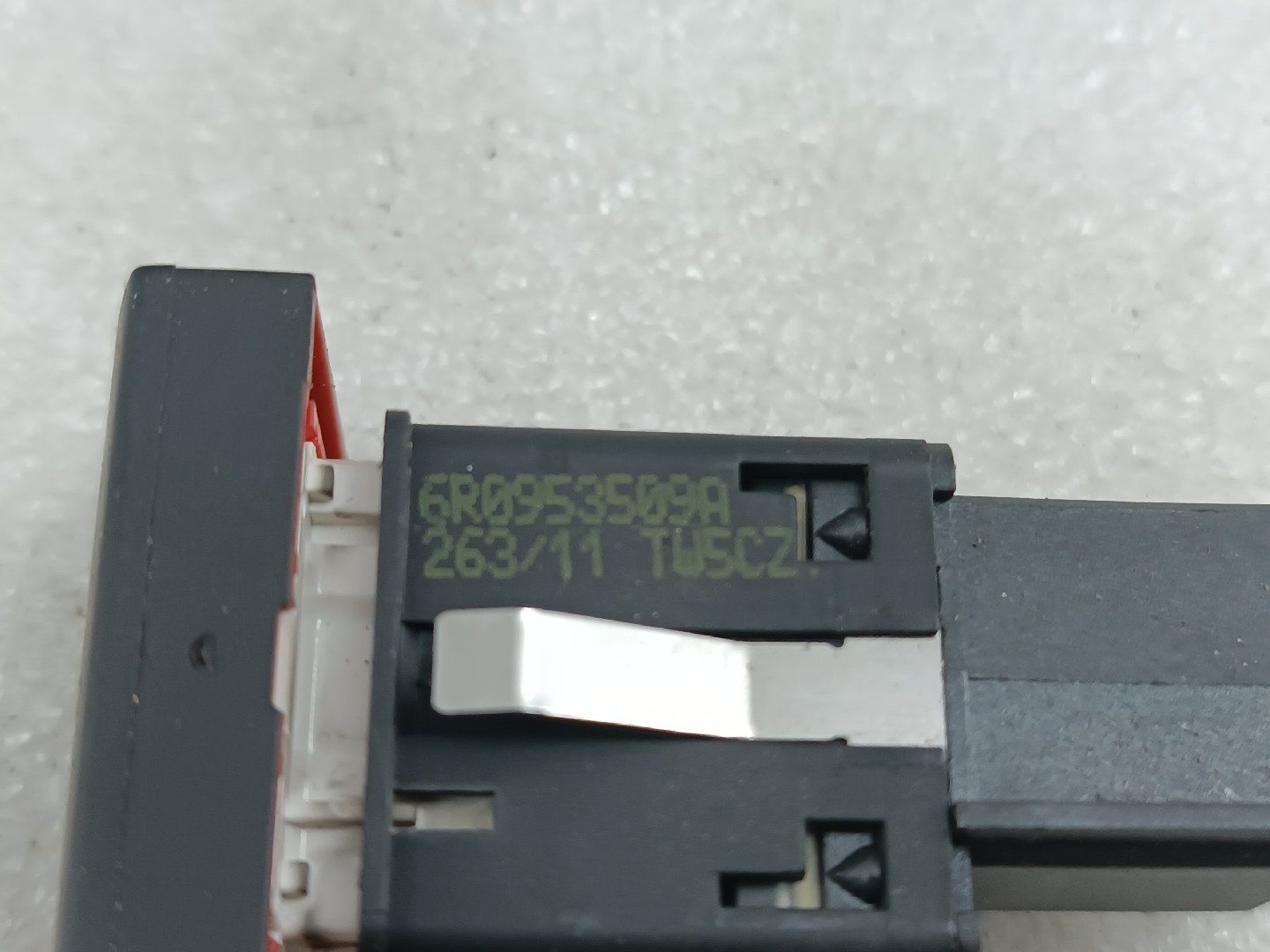 Interruptor 4 piscas VOLKSWAGEN POLO (6R1, 6C1) | 09 -  Imagem-2