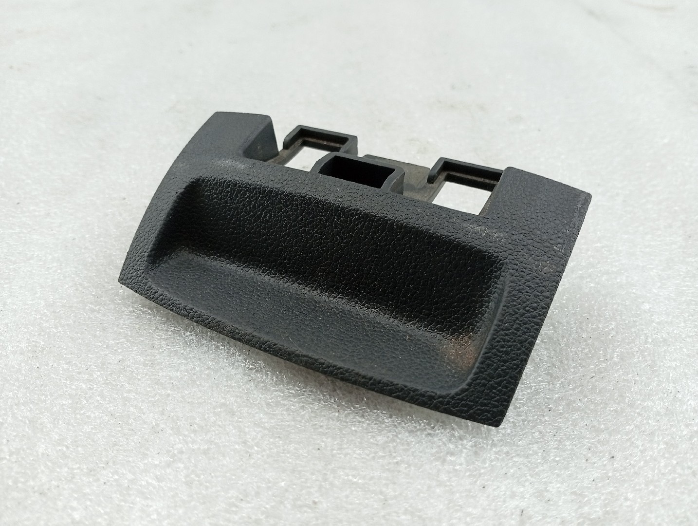 Acabamento de consola central VOLKSWAGEN POLO (6R1, 6C1) | 09 - 