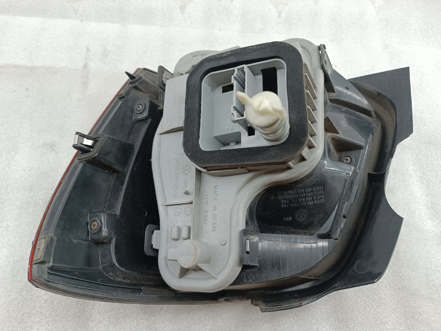 Farolim Stop Esquerdo VOLKSWAGEN POLO (6R1, 6C1) | 09 -  Imagem-1