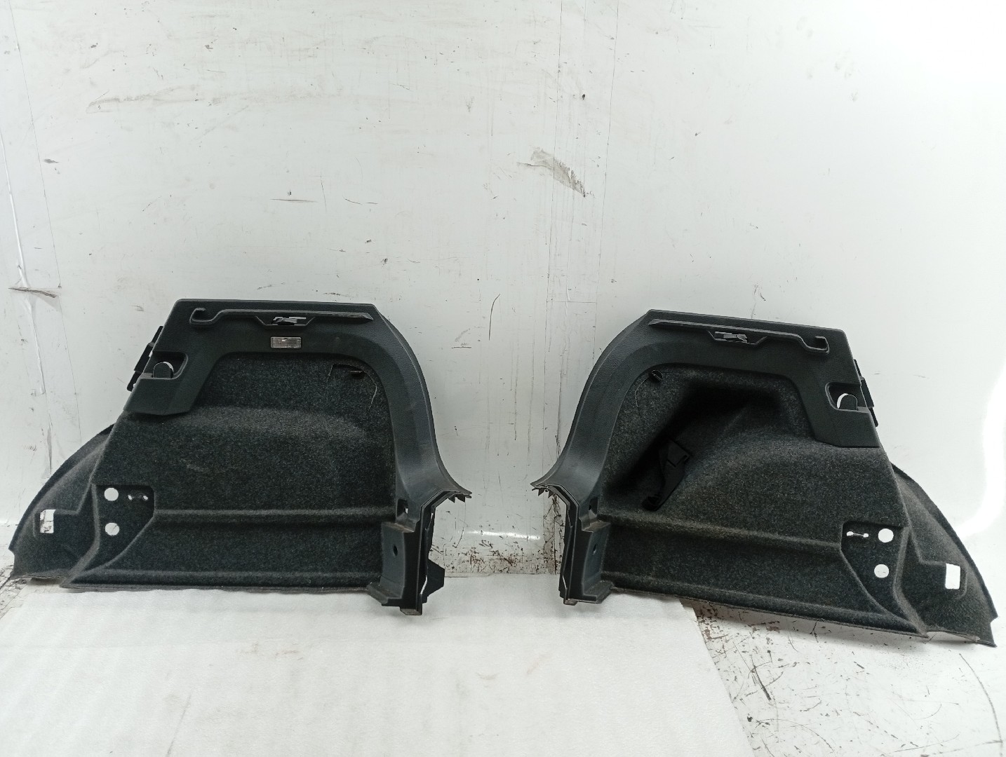 Acabamento esq/drt de mala(plásticos) VOLKSWAGEN POLO (6R1, 6C1) | 09 -  Imagem-7