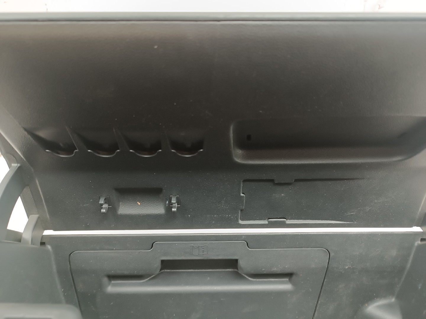 Porta luvas VOLKSWAGEN POLO (6R1, 6C1) | 09 -  Imagem-5