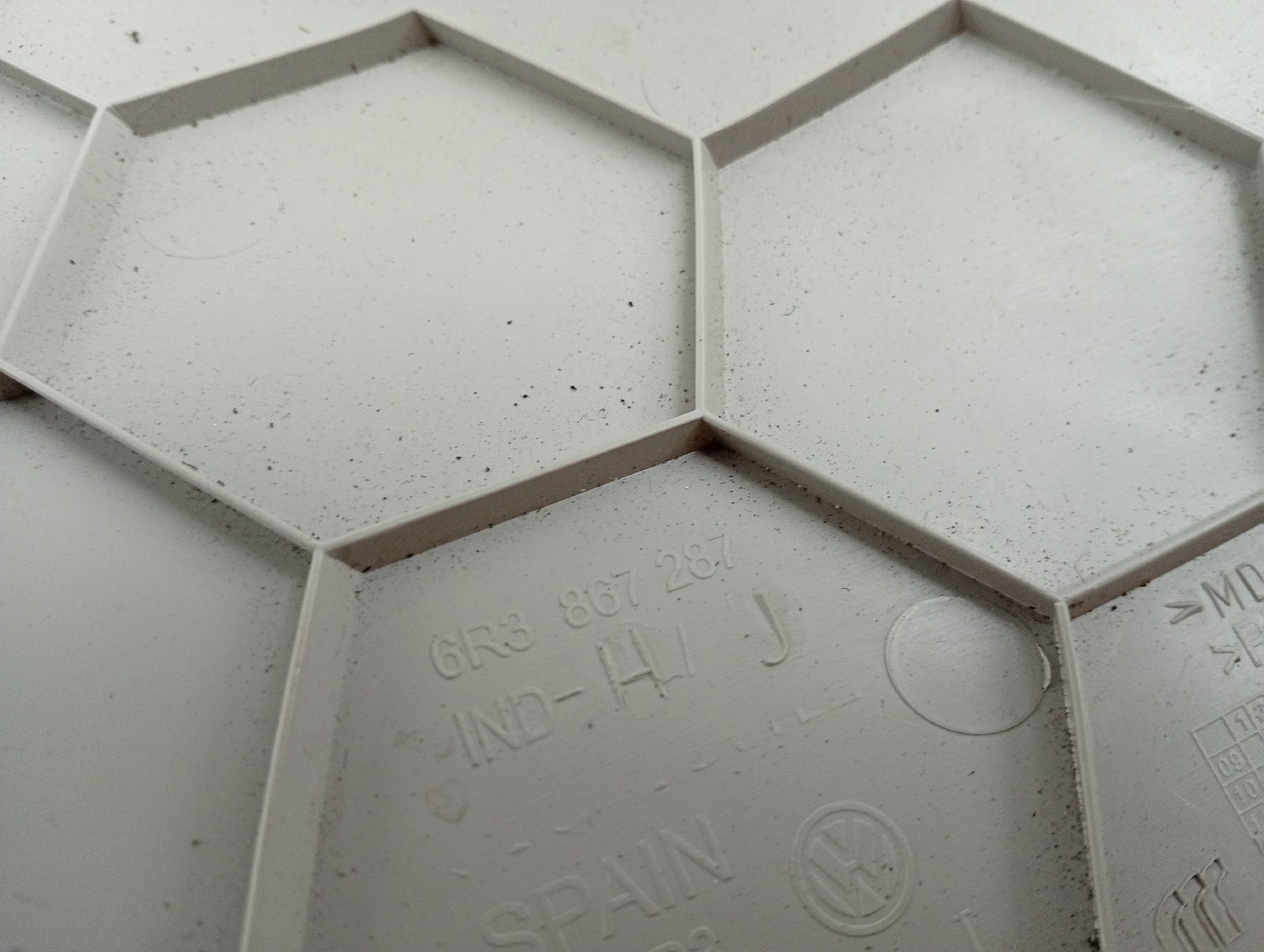 Moldura de pilar C VOLKSWAGEN POLO (6R1, 6C1) | 09 -  Imagem-1