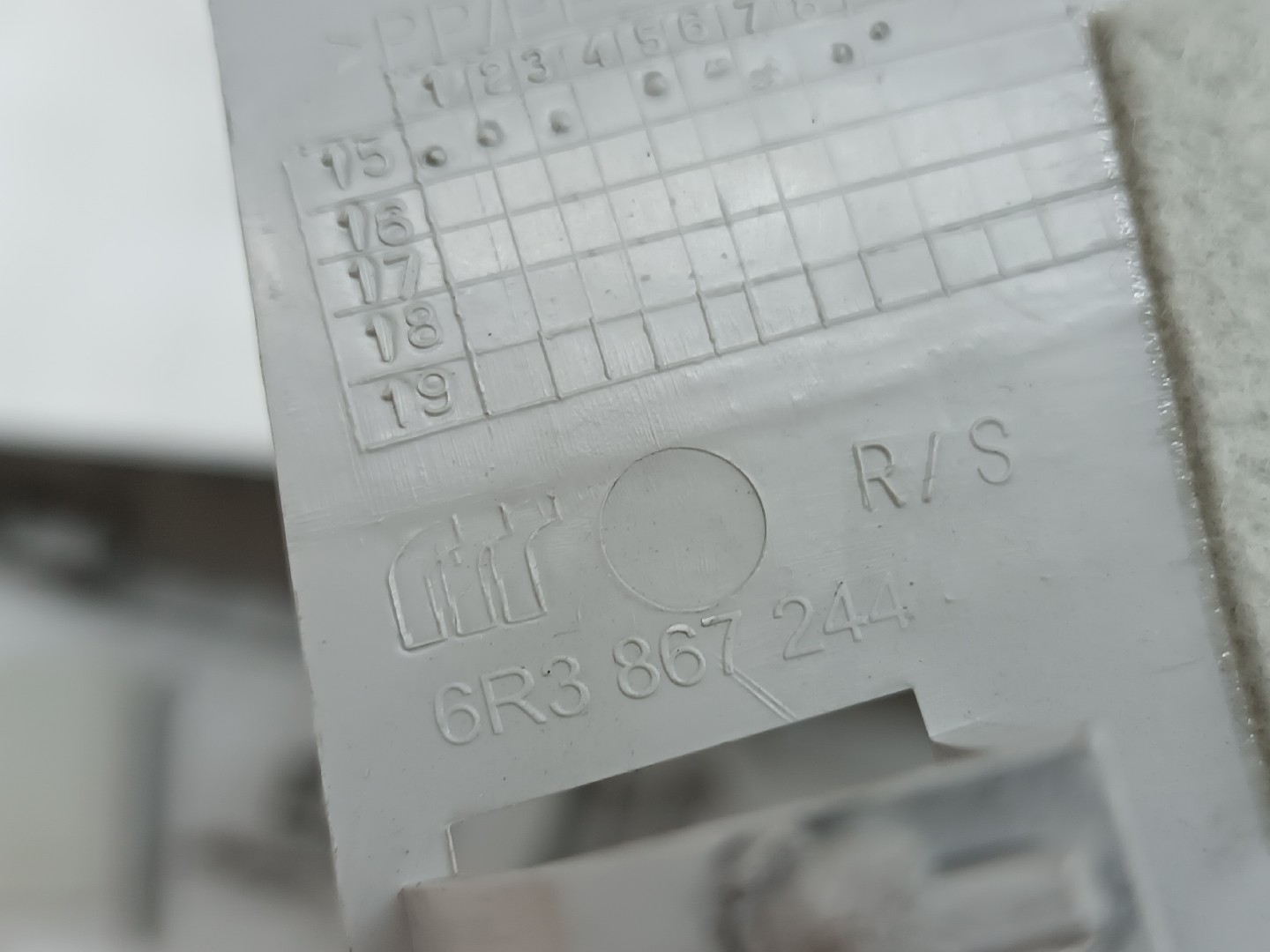 Moldura de pilar B VOLKSWAGEN POLO (6R1, 6C1) | 09 -  Imagem-2